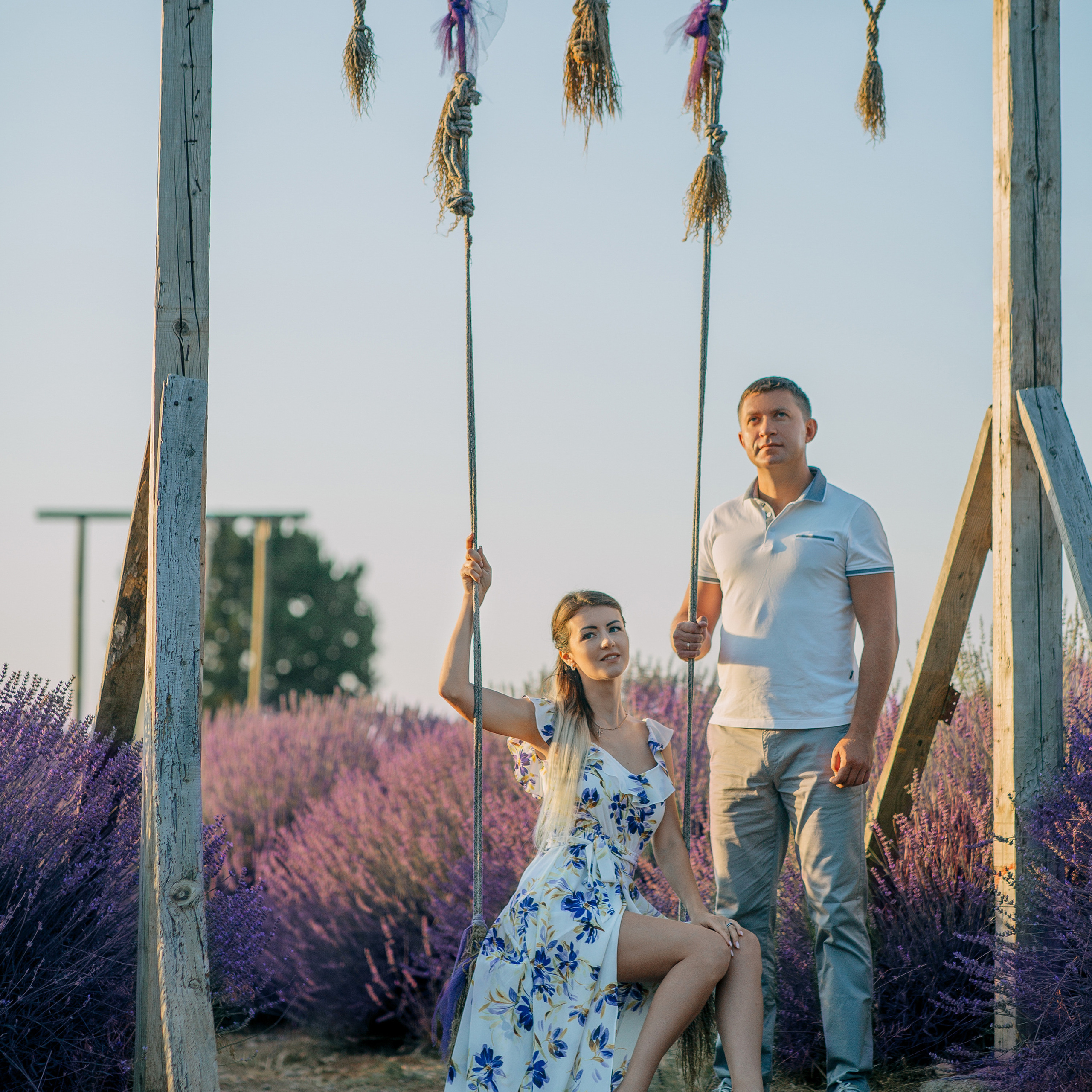 Парная фотосессия на лавандовом поле. Рассвет. Алсу Девели. Фотограф в Алании в Турции, Аланья, Сиде, Белек, Анталия, Кемер, Конаклы, Окурджалар. Фотосъемки в Алании. Фотосессия в Алания