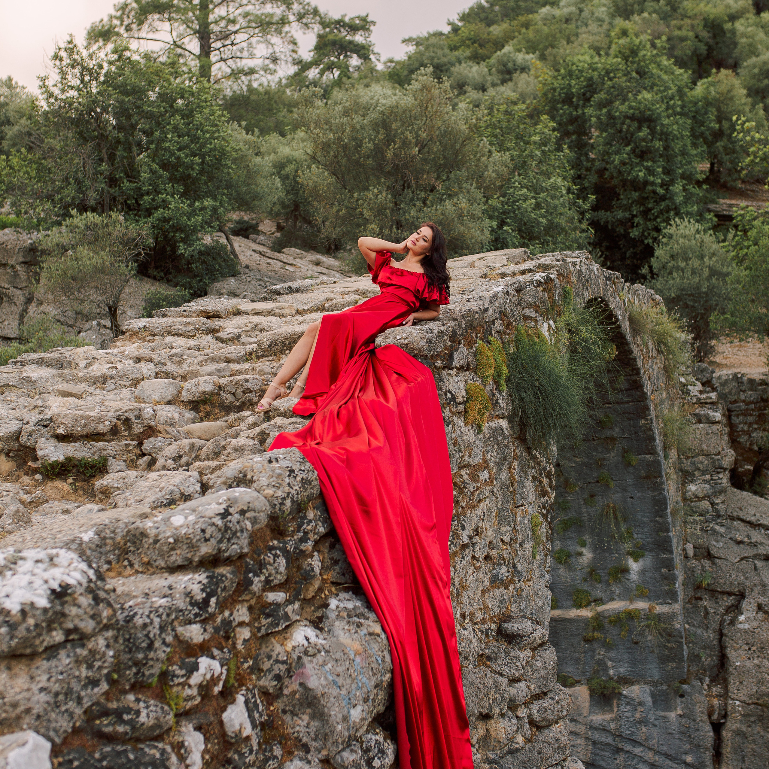 Фотосессия у каньона Тазы. Алсу Девели. Фотограф в Алании в Турции, Аланья, Сиде, Белек, Анталия, Кемер, Конаклы, Окурджалар. Фотосъемки в Алании. Фотосессия в Алания