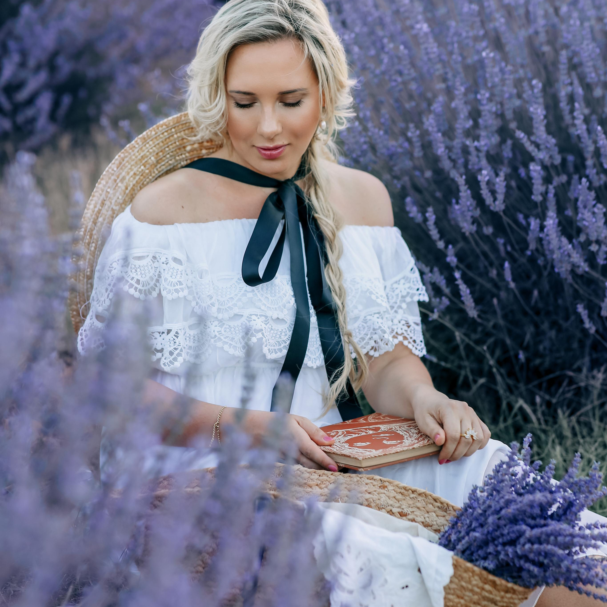 Photo session on the lavender field