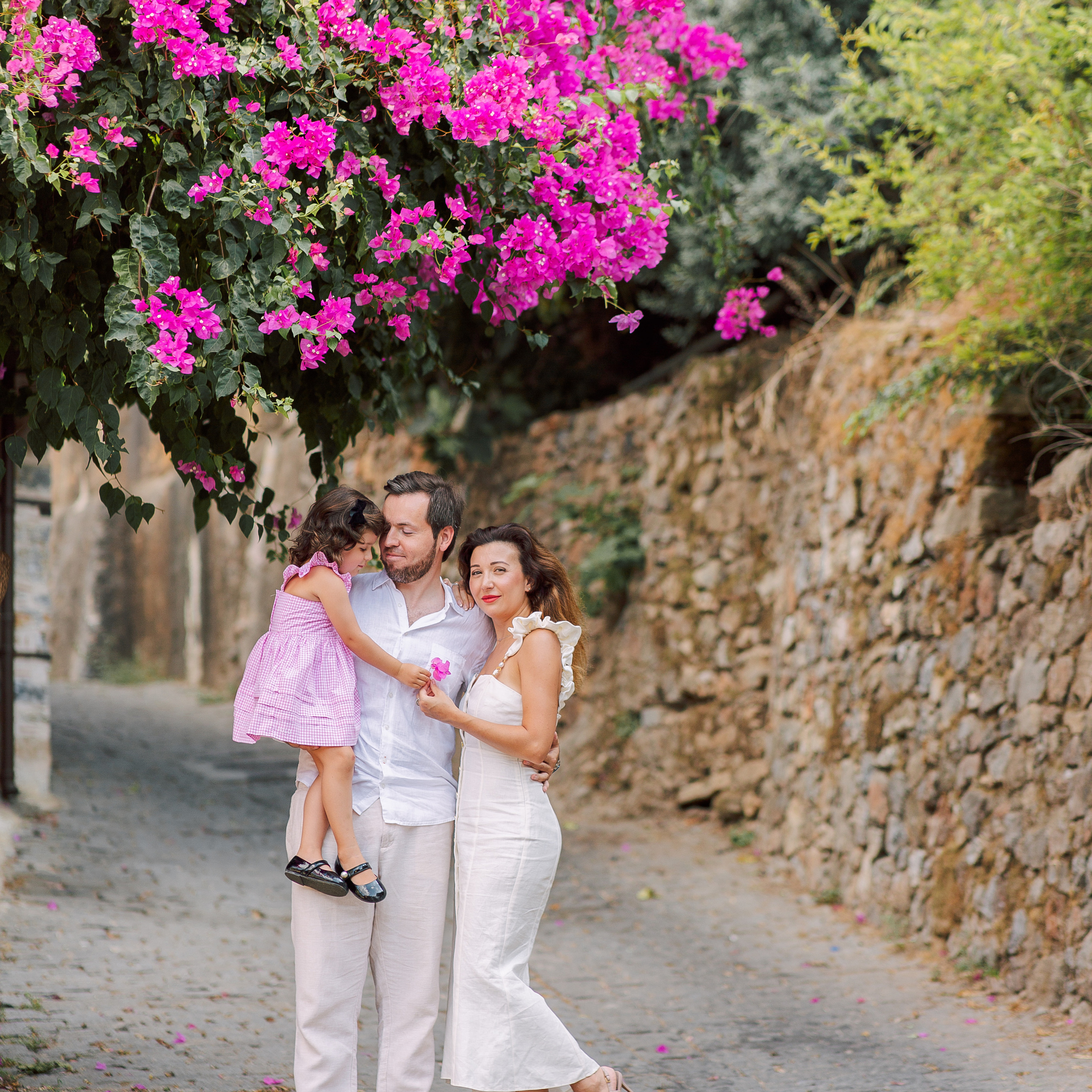 Красивая семейная съемка у крепости Алании. Алсу Девели. Фотограф в Алании в Турции, Аланья, Сиде, Белек, Анталия, Кемер, Конаклы, Окурджалар. Фотосъемки в Алании. Фотосессия в Алания