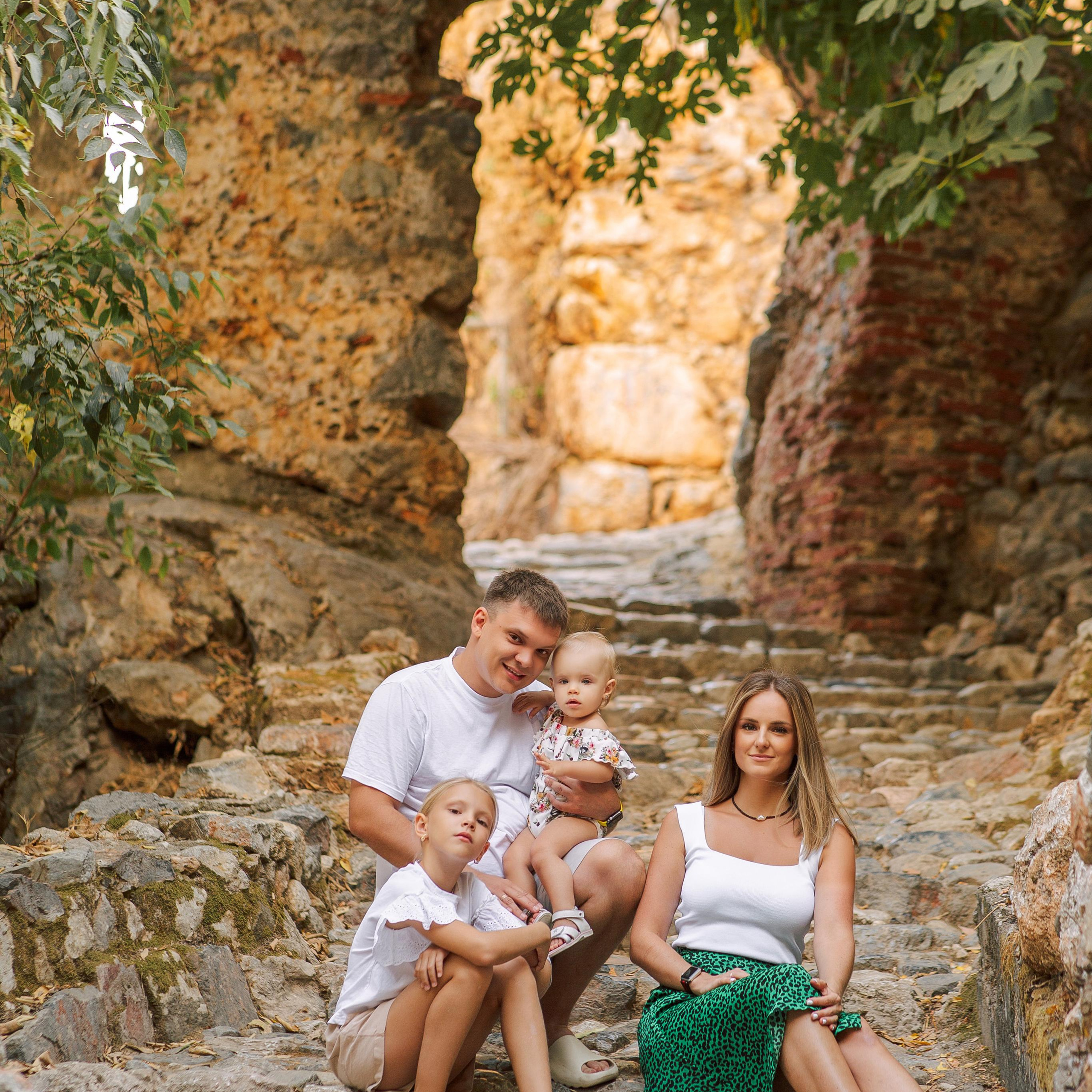 Семейная съемка у крепости Алания,. Алсу Девели. Фотограф в Алании в Турции, Аланья, Сиде, Белек, Анталия, Кемер, Конаклы, Окурджалар. Фотосъемки в Алании. Фотосессия в Алания