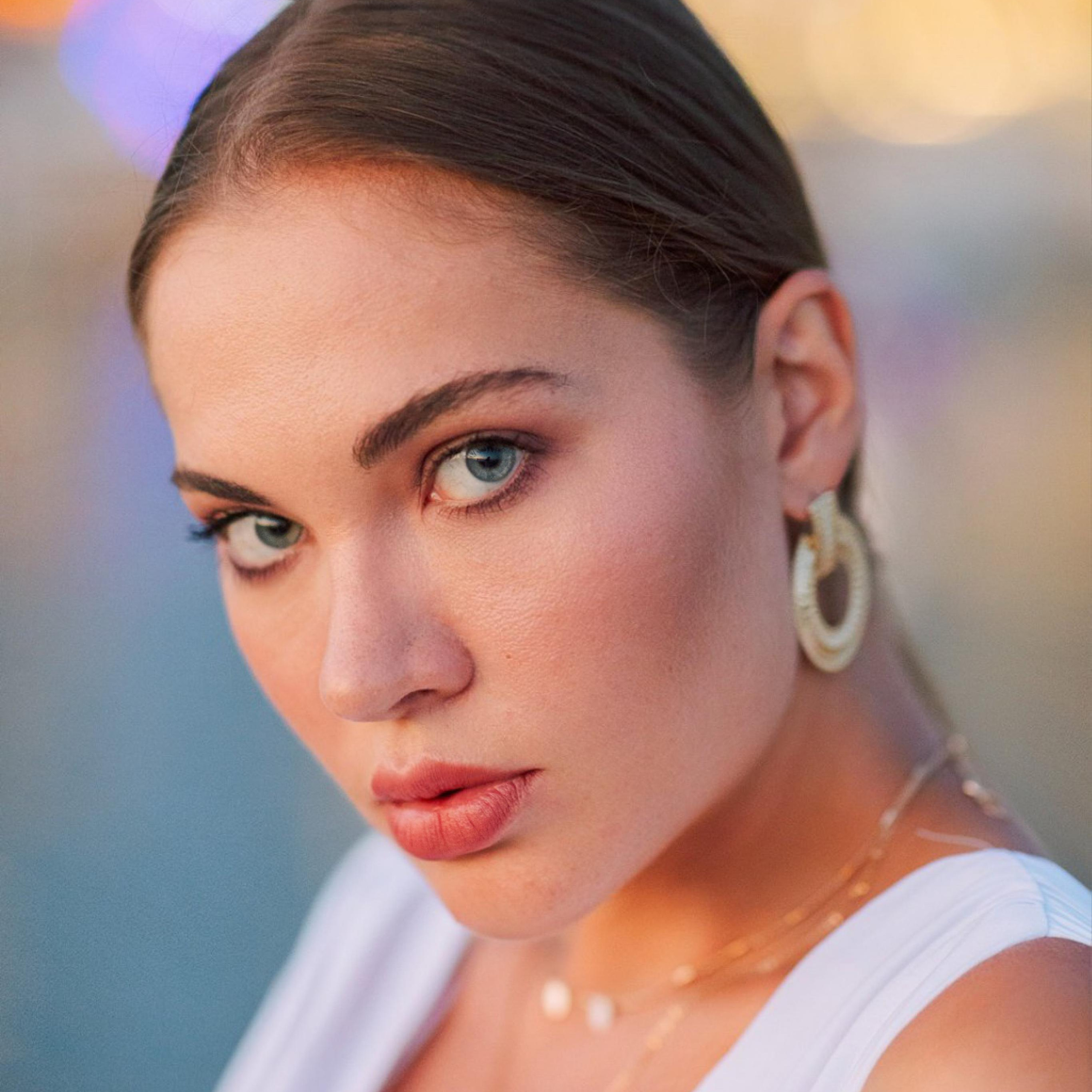 Индивидуальная фотосессия в древнем городе Сиде на закате. Алсу Девели. Фотограф в Алании в Турции, Аланья, Сиде, Белек, Анталия, Кемер, Конаклы, Окурджалар. Фотосъемки в Алании. Фотосессия в Алания