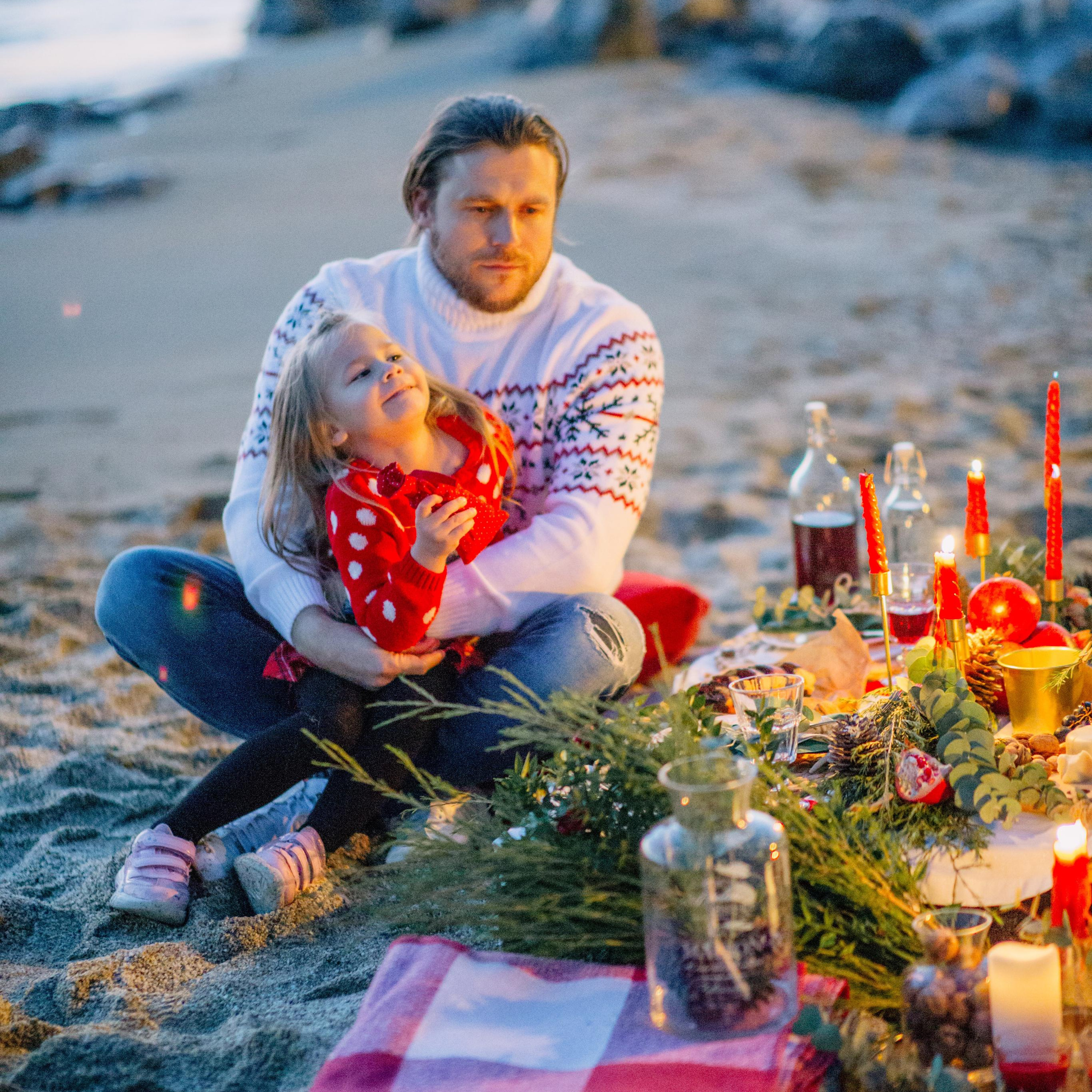Новогодняя фотосессия на пляже. Алсу Девели. Фотограф в Алании в Турции, Аланья, Сиде, Белек, Анталия, Кемер, Конаклы, Окурджалар. Фотосъемки в Алании. Фотосессия в Алания