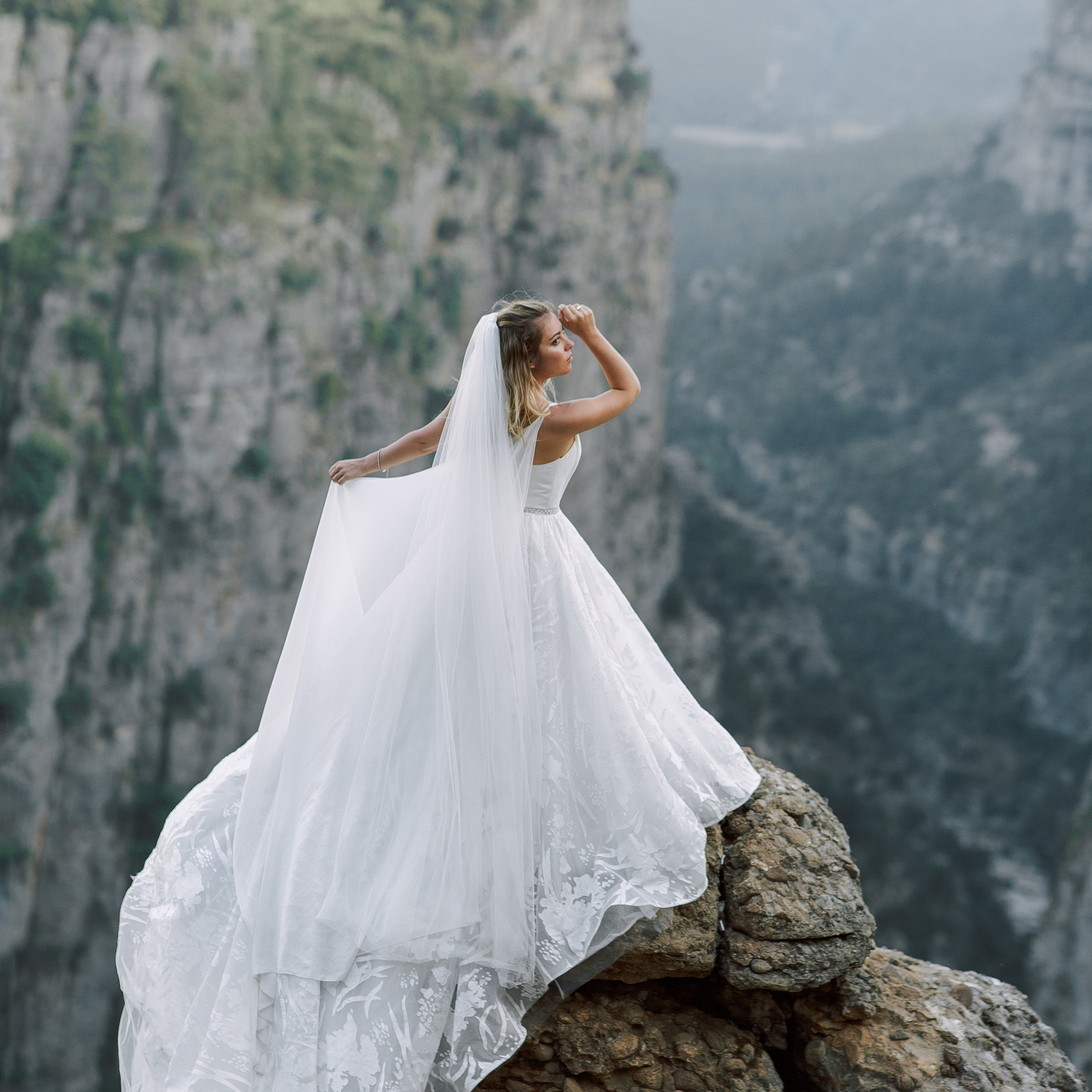 Свадебная фотосессия у каньона Тазы. Алсу Девели. Фотограф в Алании в Турции, Аланья, Сиде, Белек, Анталия, Кемер, Конаклы, Окурджалар. Фотосъемки в Алании. Фотосессия в Алания