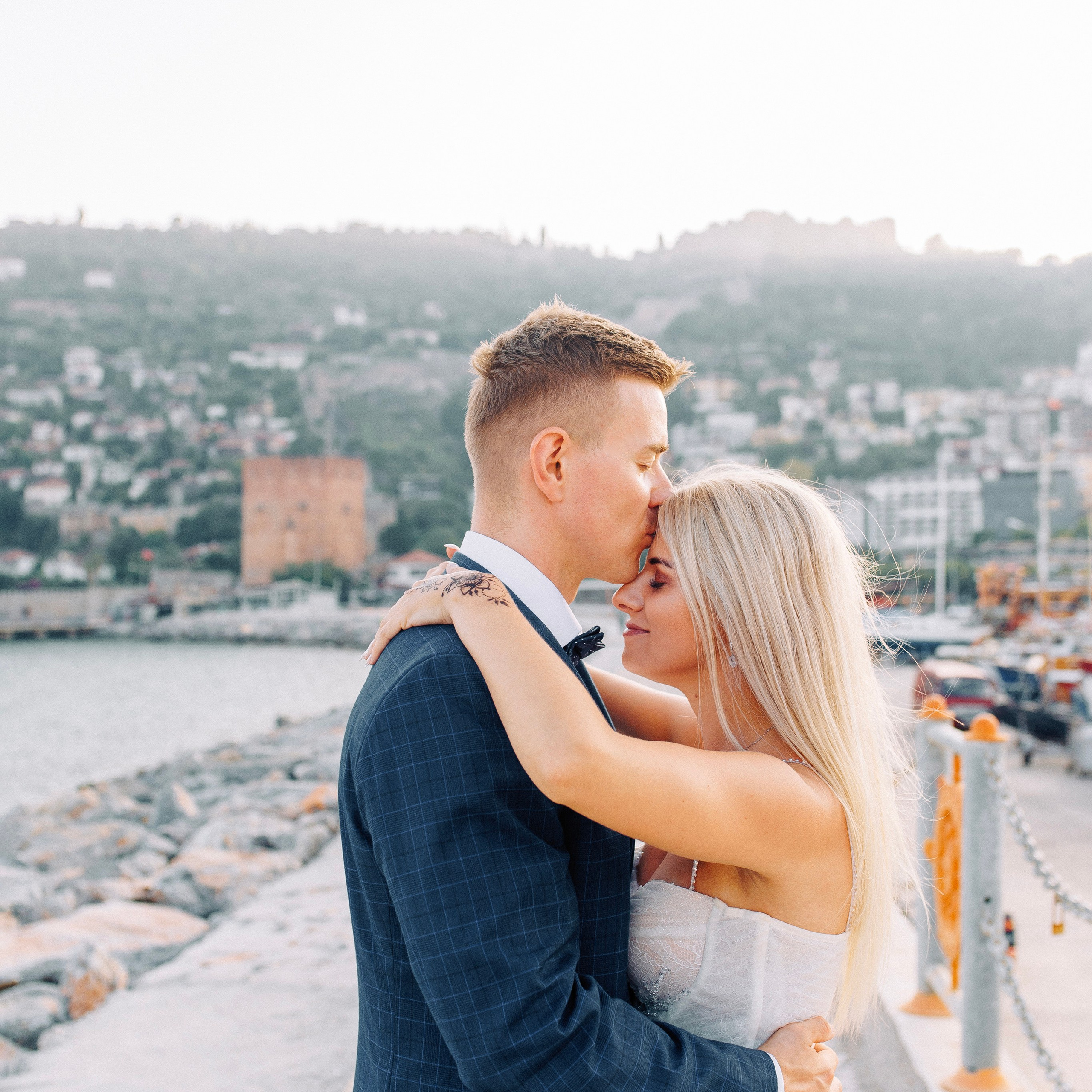 Порт. Свадебная фотосессия. Алсу Девели. Фотограф в Алании в Турции, Аланья, Сиде, Белек, Анталия, Кемер, Конаклы, Окурджалар. Фотосъемки в Алании. Фотосессия в Алания