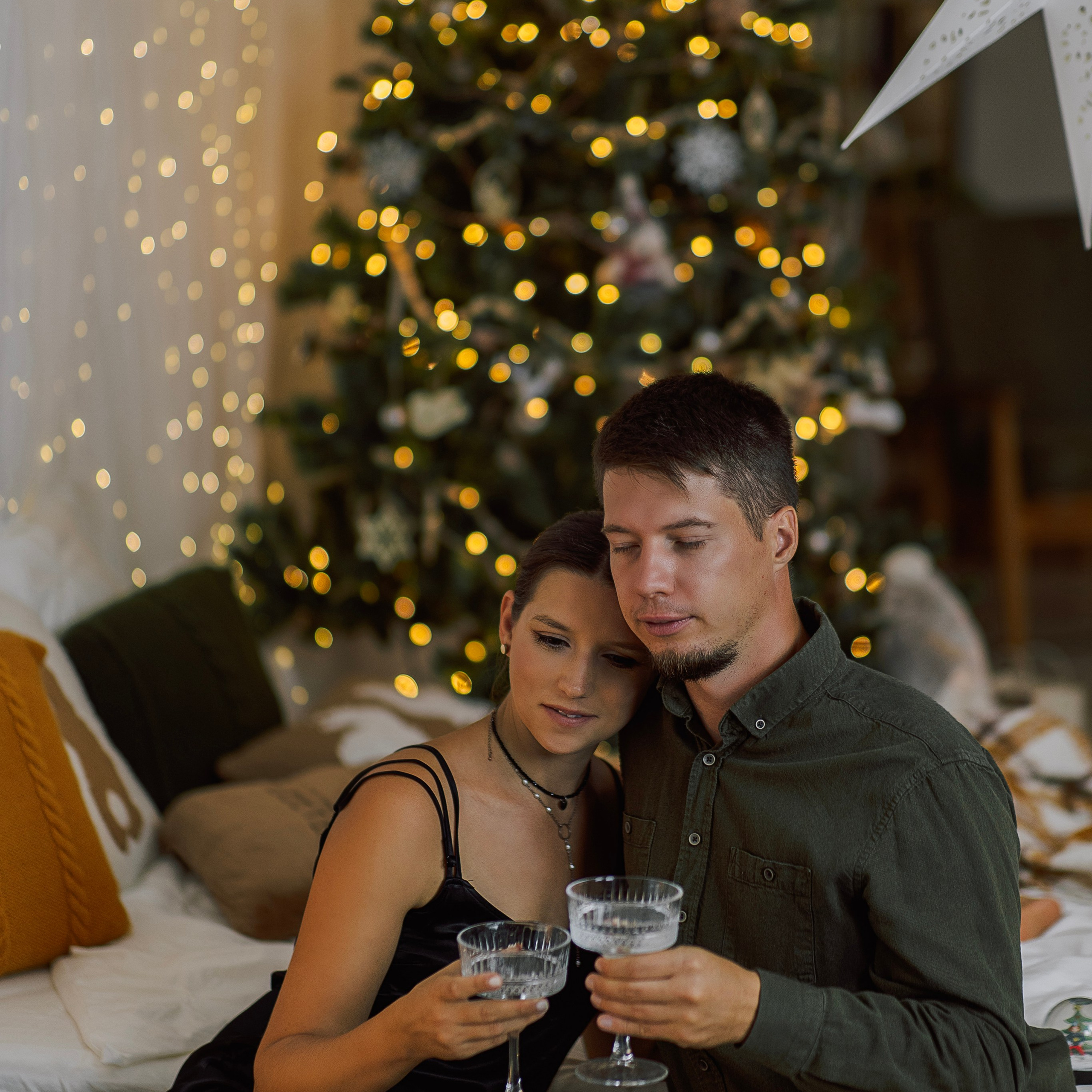 New Year’s family photo shoot…. Alsu Develi, Photographer in Turkey, Alanya, Side, Belek, Antalya, Kemer, Turkiye. Photoshooting in Alanya. Photosession in Belek, Side