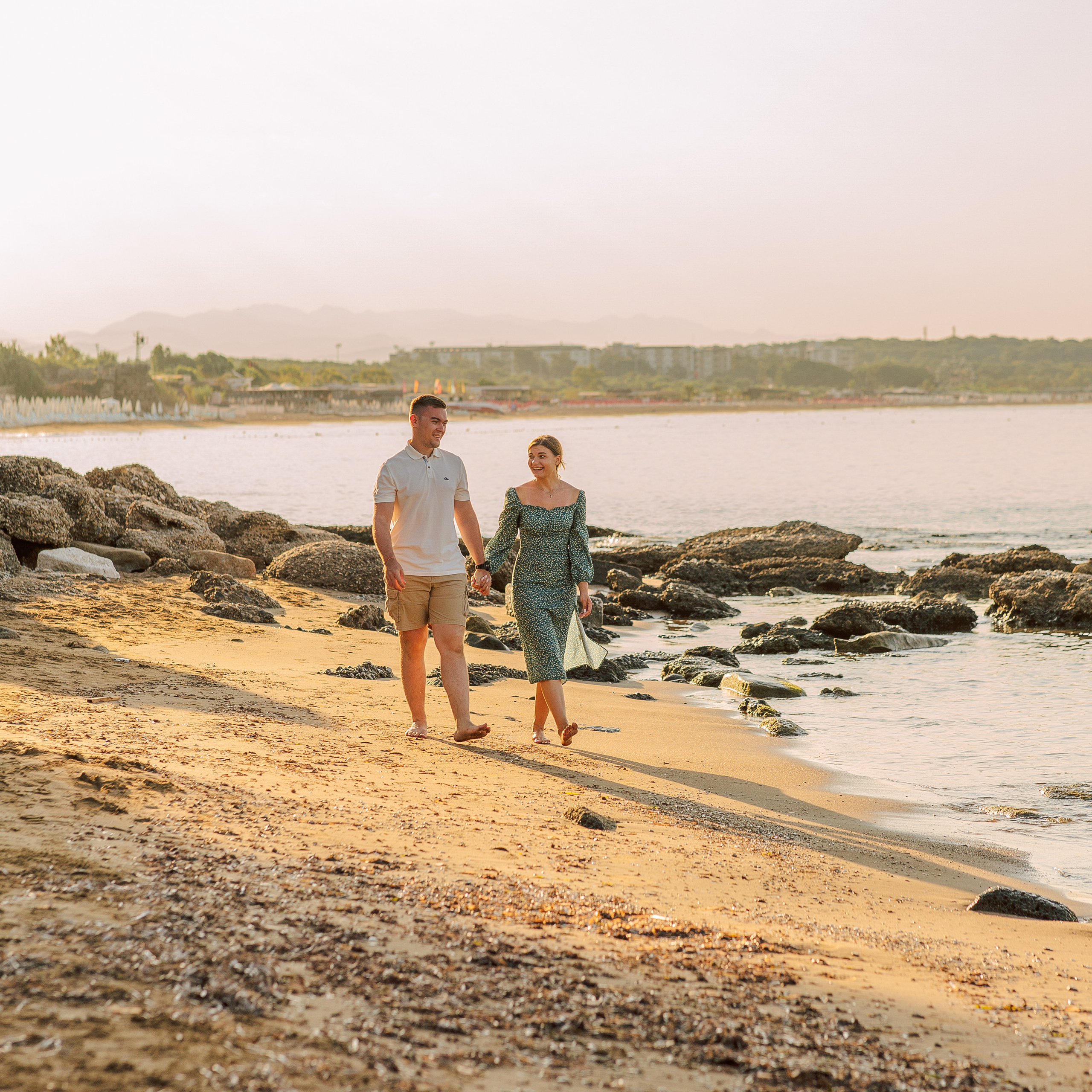 Marriage proposal in the ancient city of Side. Alsu Develi, Photographer in Turkey, Alanya, Side, Belek, Antalya, Kemer, Turkiye. Photoshooting in Alanya. Photosession in Belek, Side