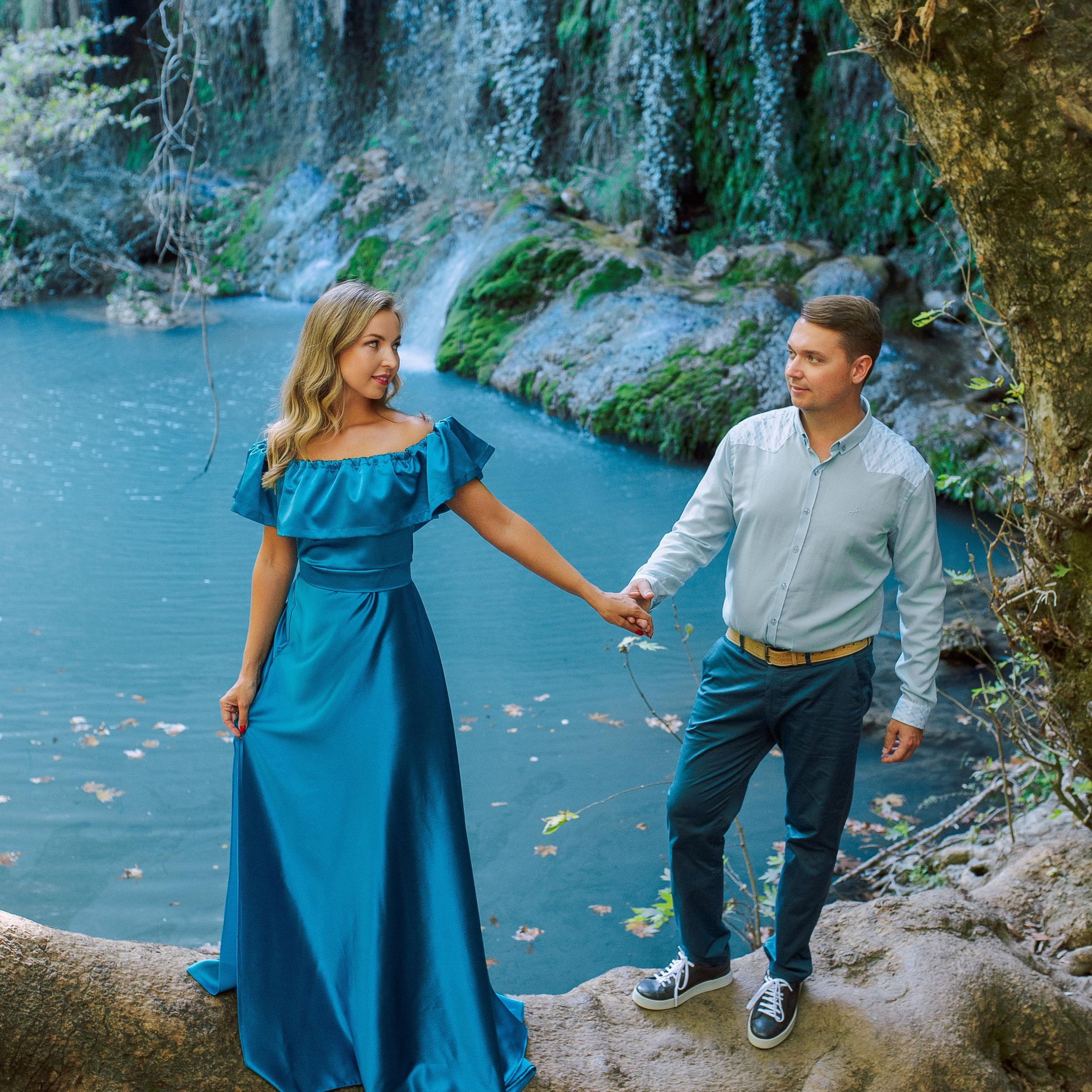 Day. Magic waterfall. Love story photo session of couples. Alsu Develi, Photographer in Turkey, Alanya, Side, Belek, Antalya, Kemer, Turkiye. Photoshooting in Alanya. Photosession in Belek, Side
