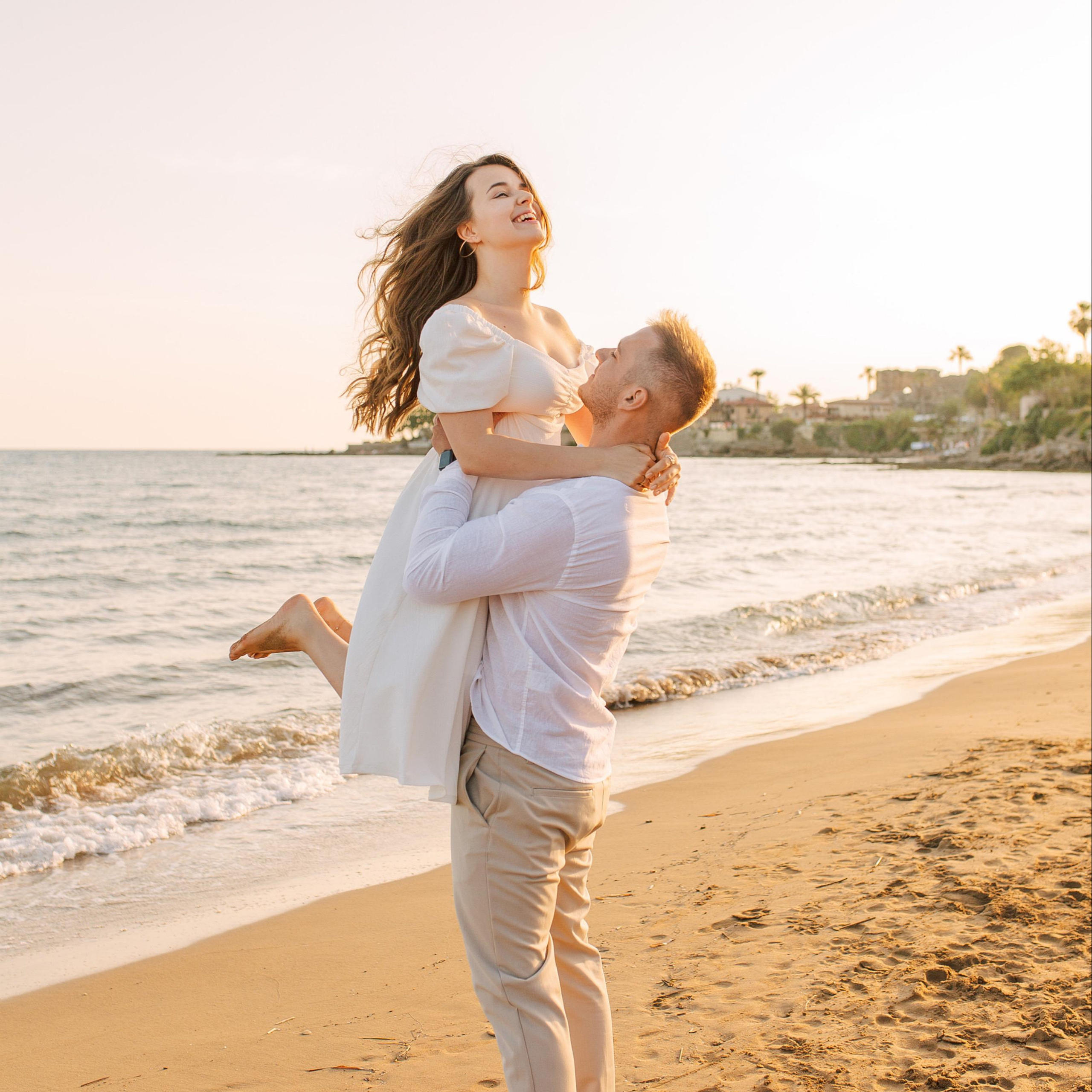 Love Story на пляже в Сиде на закате. Алсу Девели. Фотограф в Алании в Турции, Аланья, Сиде, Белек, Анталия, Кемер, Конаклы, Окурджалар. Фотосъемки в Алании. Фотосессия в Алания