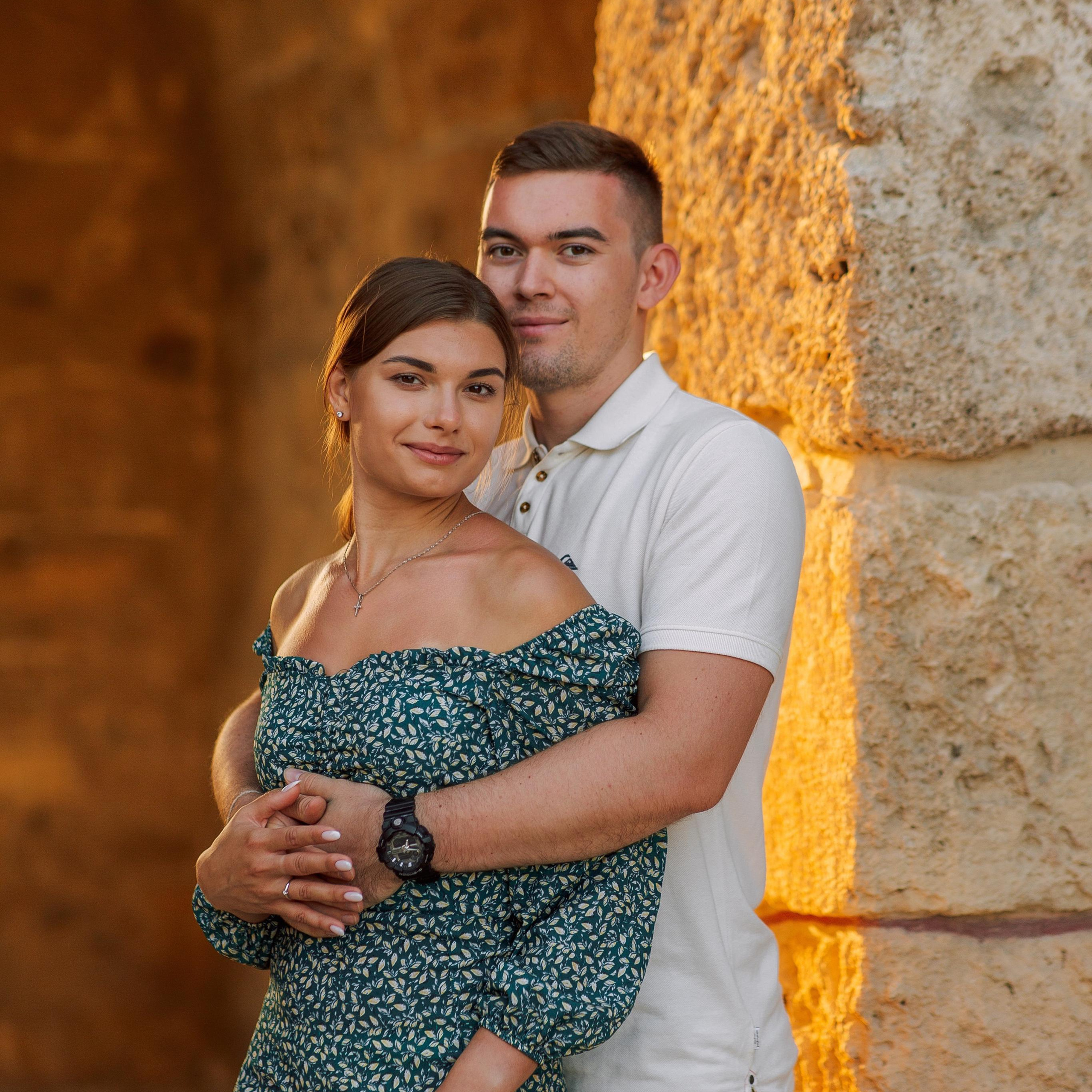 Marriage proposal in the ancient city of Side. Alsu Develi, Photographer in Turkey, Alanya, Side, Belek, Antalya, Kemer, Turkiye. Photoshooting in Alanya. Photosession in Belek, Side