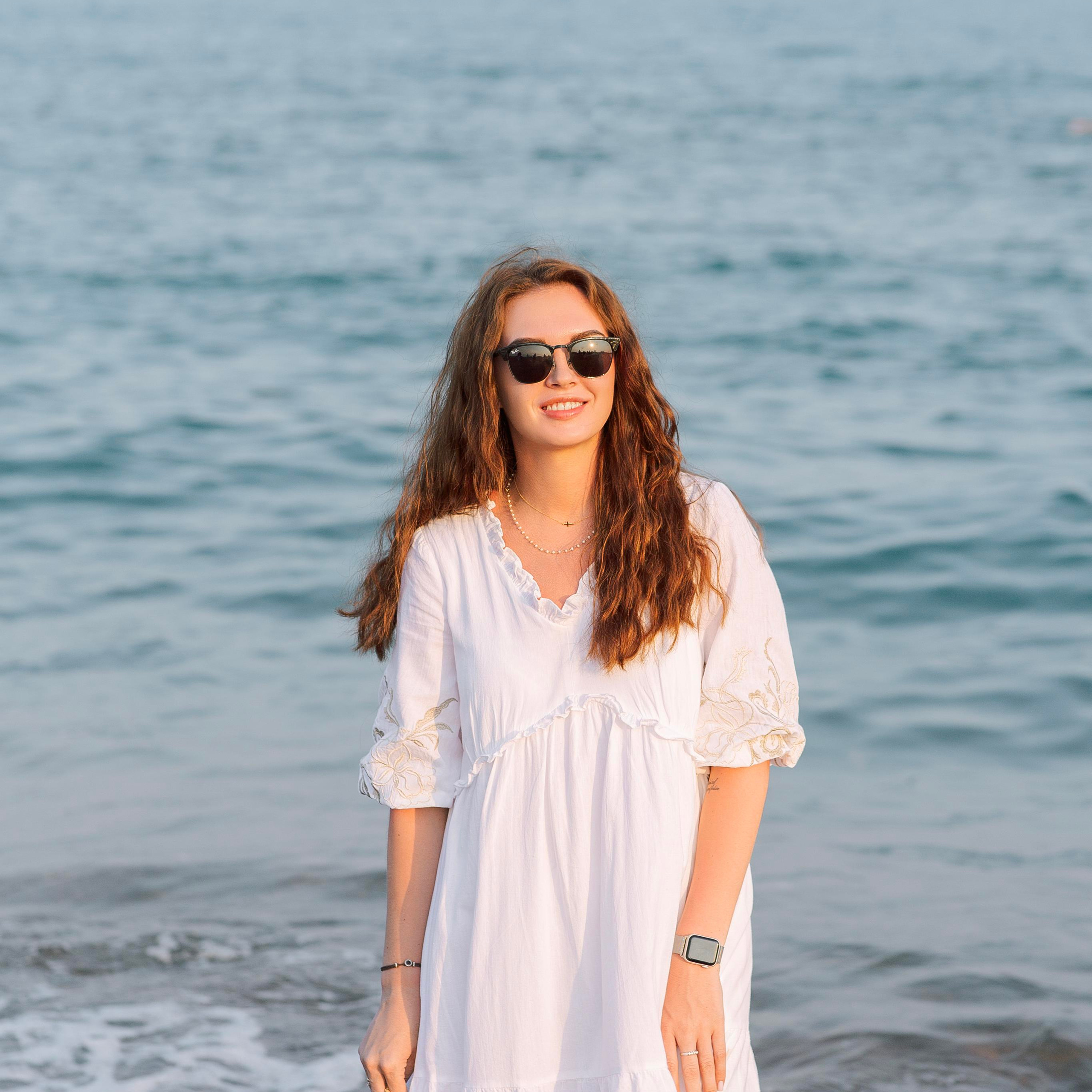 Семейная фотосессия на пляже в Анталии. Алсу Девели. Фотограф в Алании в Турции, Аланья, Сиде, Белек, Анталия, Кемер, Конаклы, Окурджалар. Фотосъемки в Алании. Фотосессия в Алания