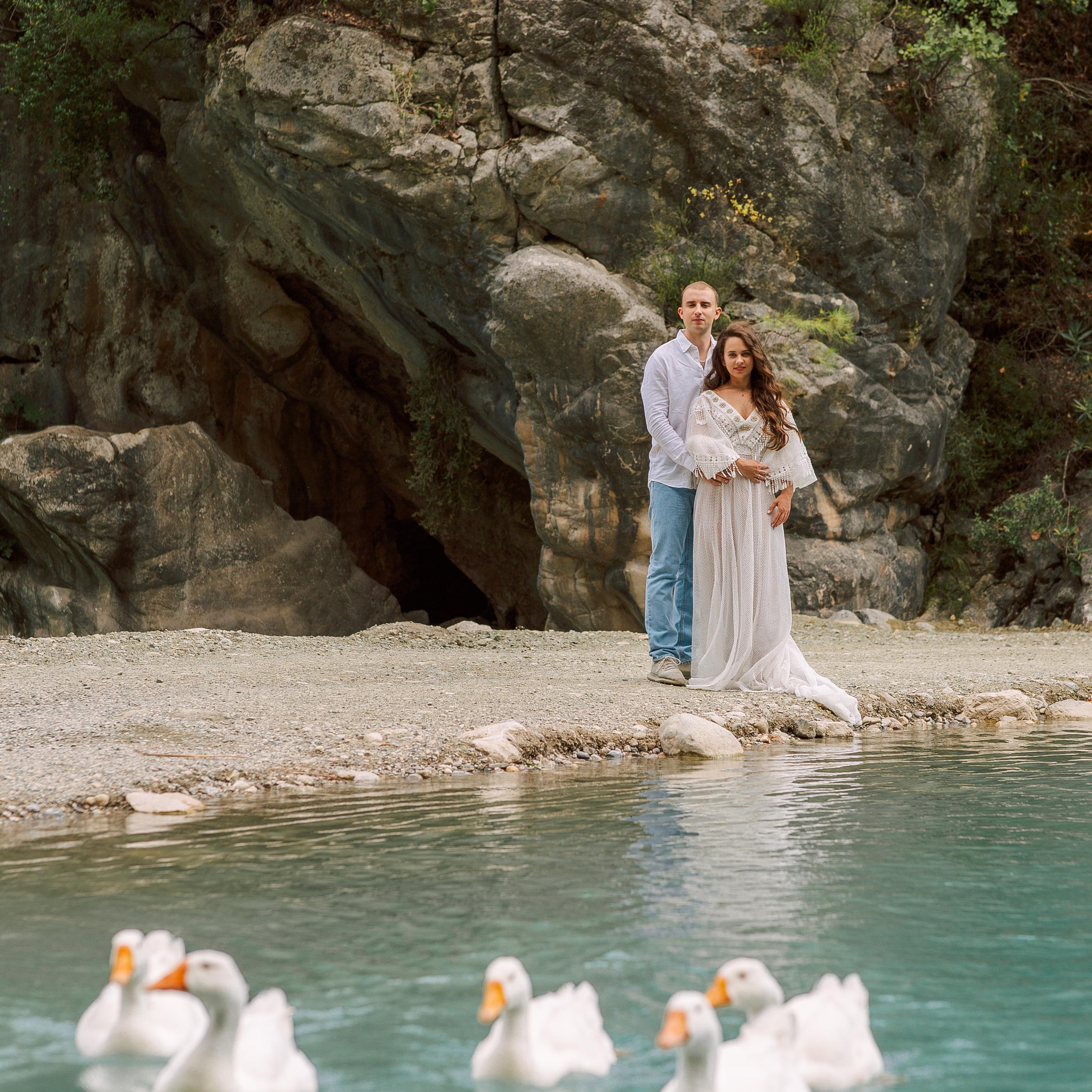 Love story in Goynuk canyon. Alsu Develi, Photographer in Turkey, Alanya, Side, Belek, Antalya, Kemer, Turkiye. Photoshooting in Alanya. Photosession in Belek, Side