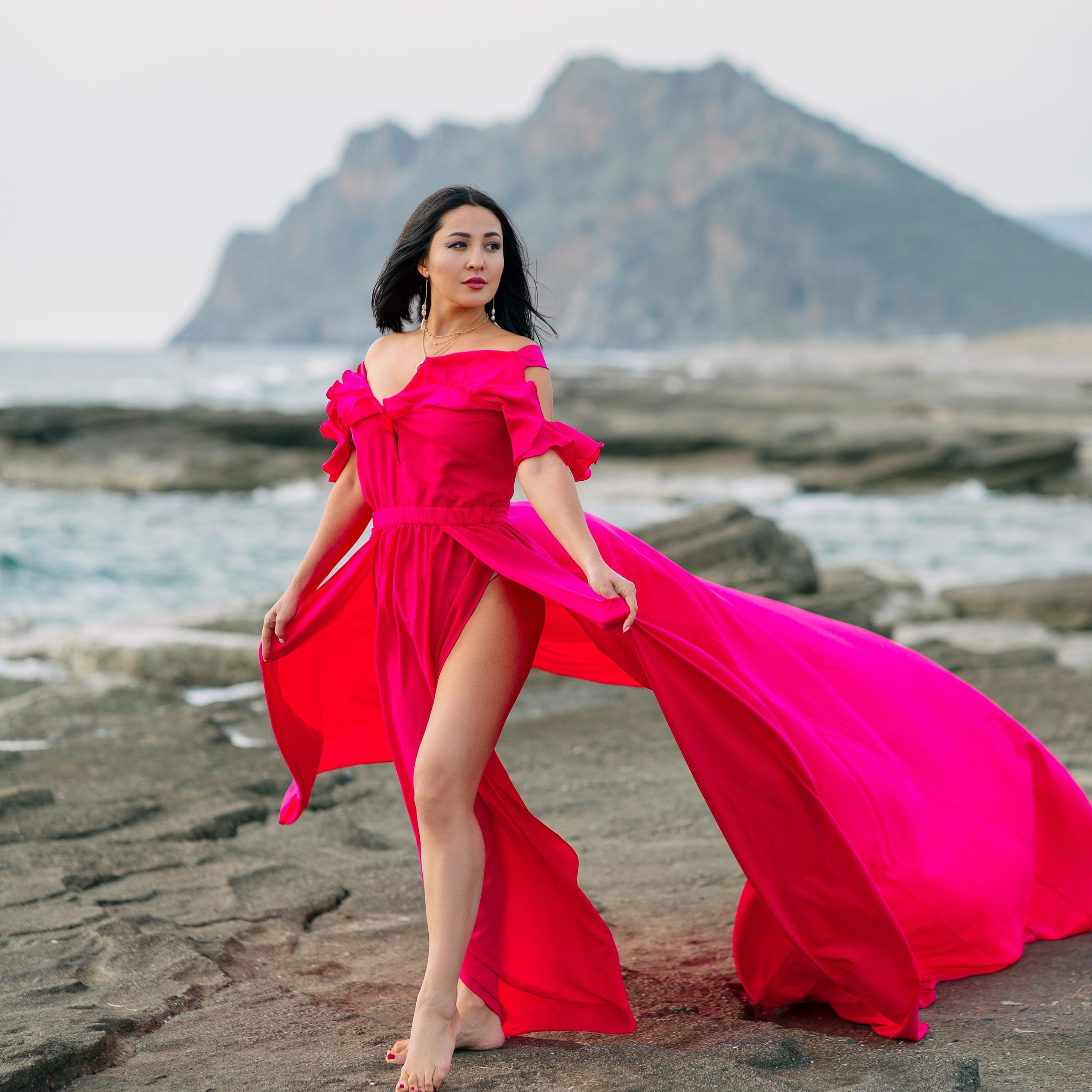 Фотосессия на пляже Кору в летящих платьях аланья. Алсу Девели. Фотограф в Алании в Турции, Аланья, Сиде, Белек, Анталия, Кемер, Конаклы, Окурджалар. Фотосъемки в Алании. Фотосессия в Алания