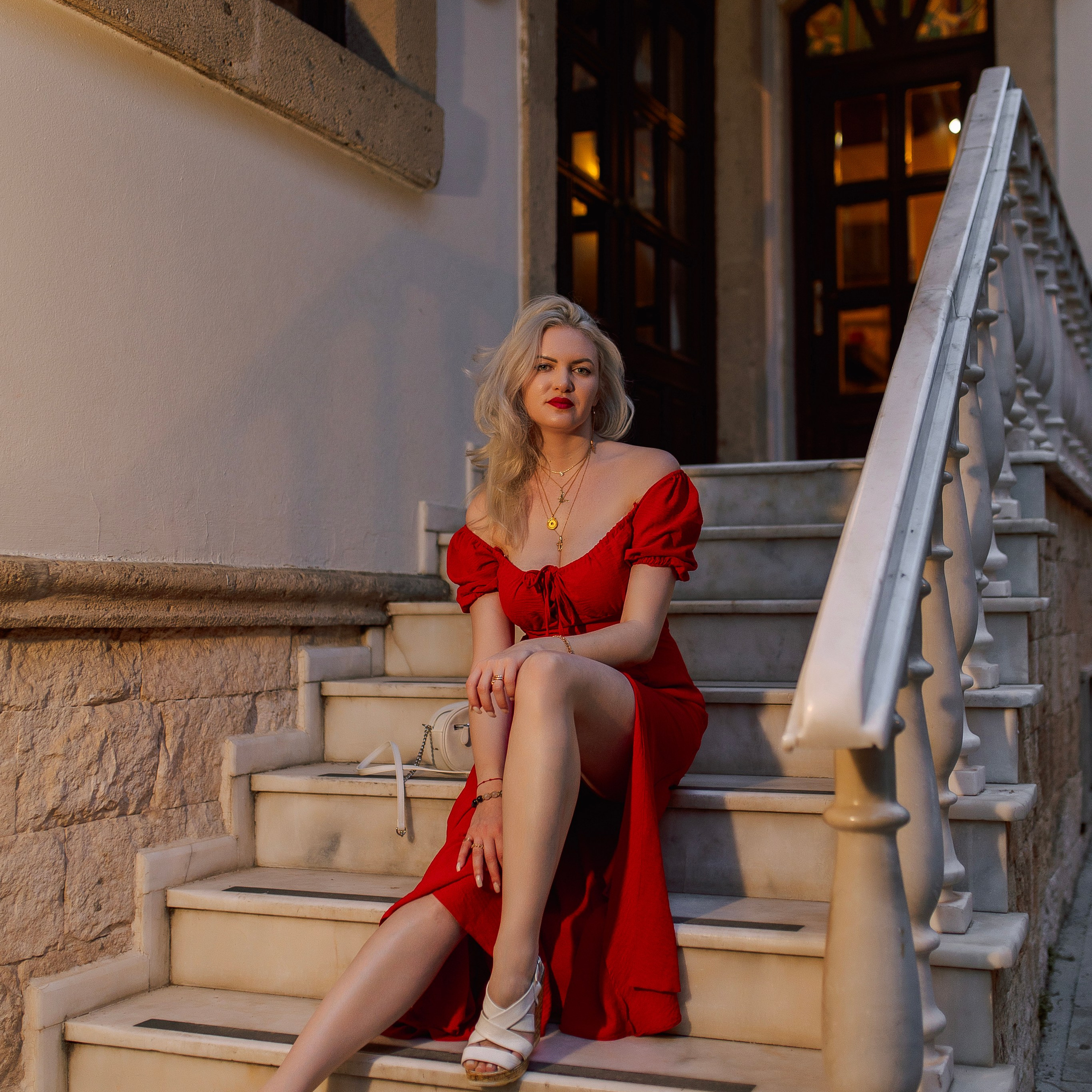 Individual photo session in Antalya Kaleici. Alsu Develi, Photographer in Turkey, Alanya, Side, Belek, Antalya, Kemer, Turkiye. Photoshooting in Alanya. Photosession in Belek, Side