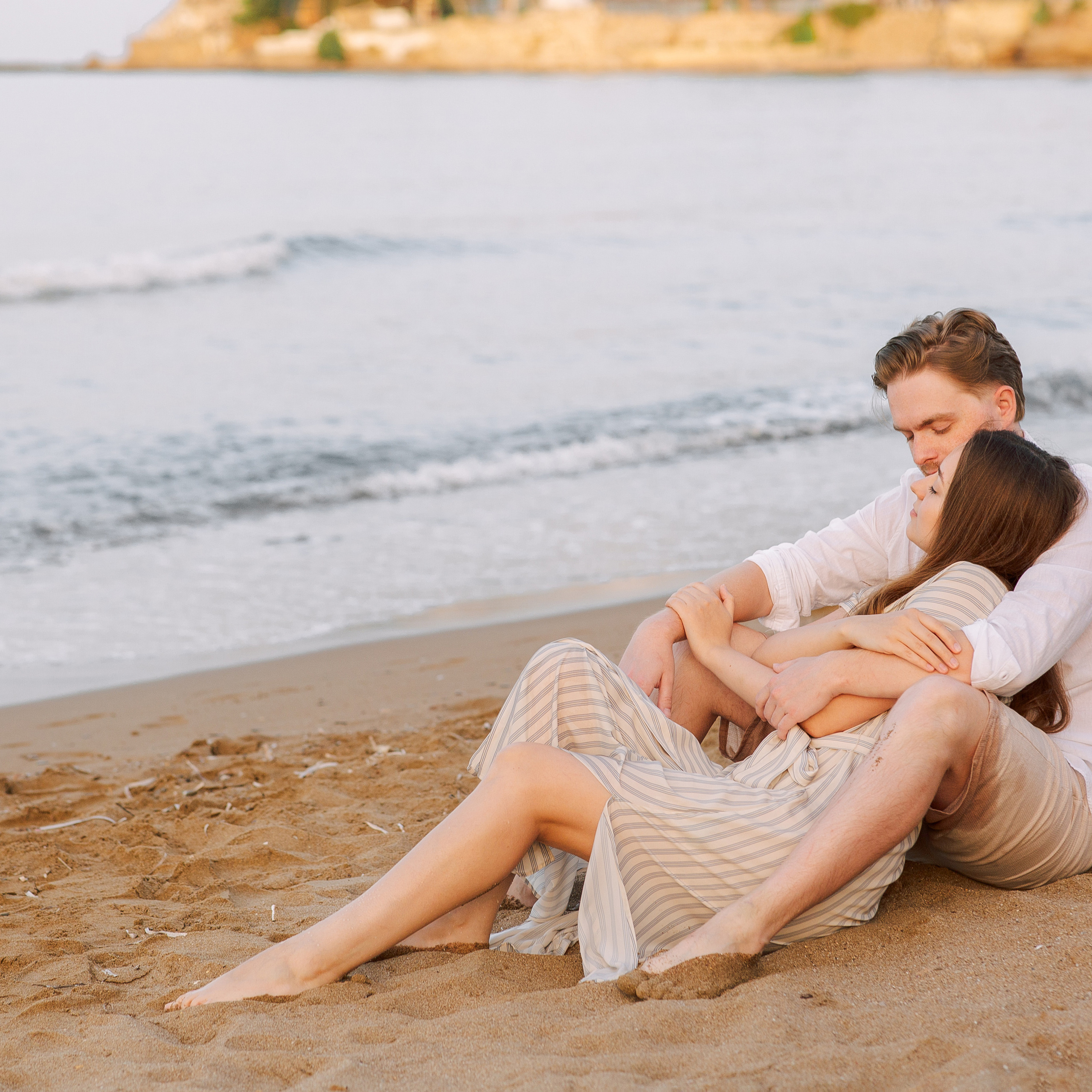 Sunrise. Love Story on the beach in Side. Alsu Develi, Photographer in Turkey, Alanya, Side, Belek, Antalya, Kemer, Turkiye. Photoshooting in Alanya. Photosession in Belek, Side