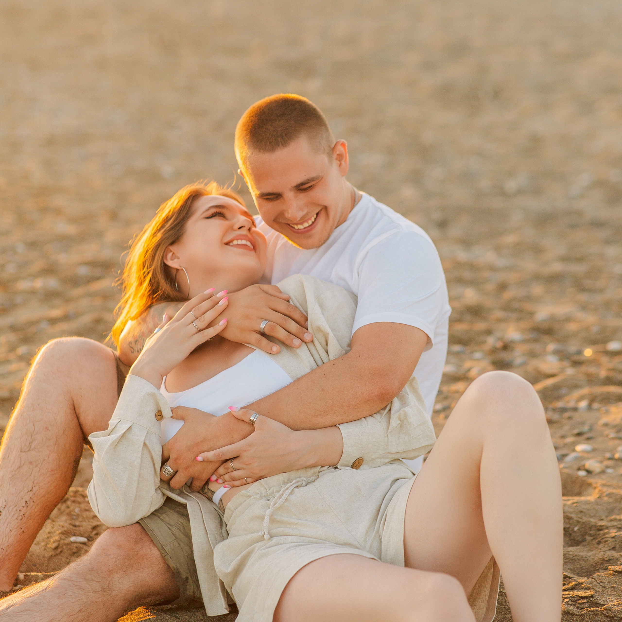 Love Story at beach of Belek. Alsu Develi, Photographer in Turkey, Alanya, Side, Belek, Antalya, Kemer, Turkiye. Photoshooting in Alanya. Photosession in Belek, Side