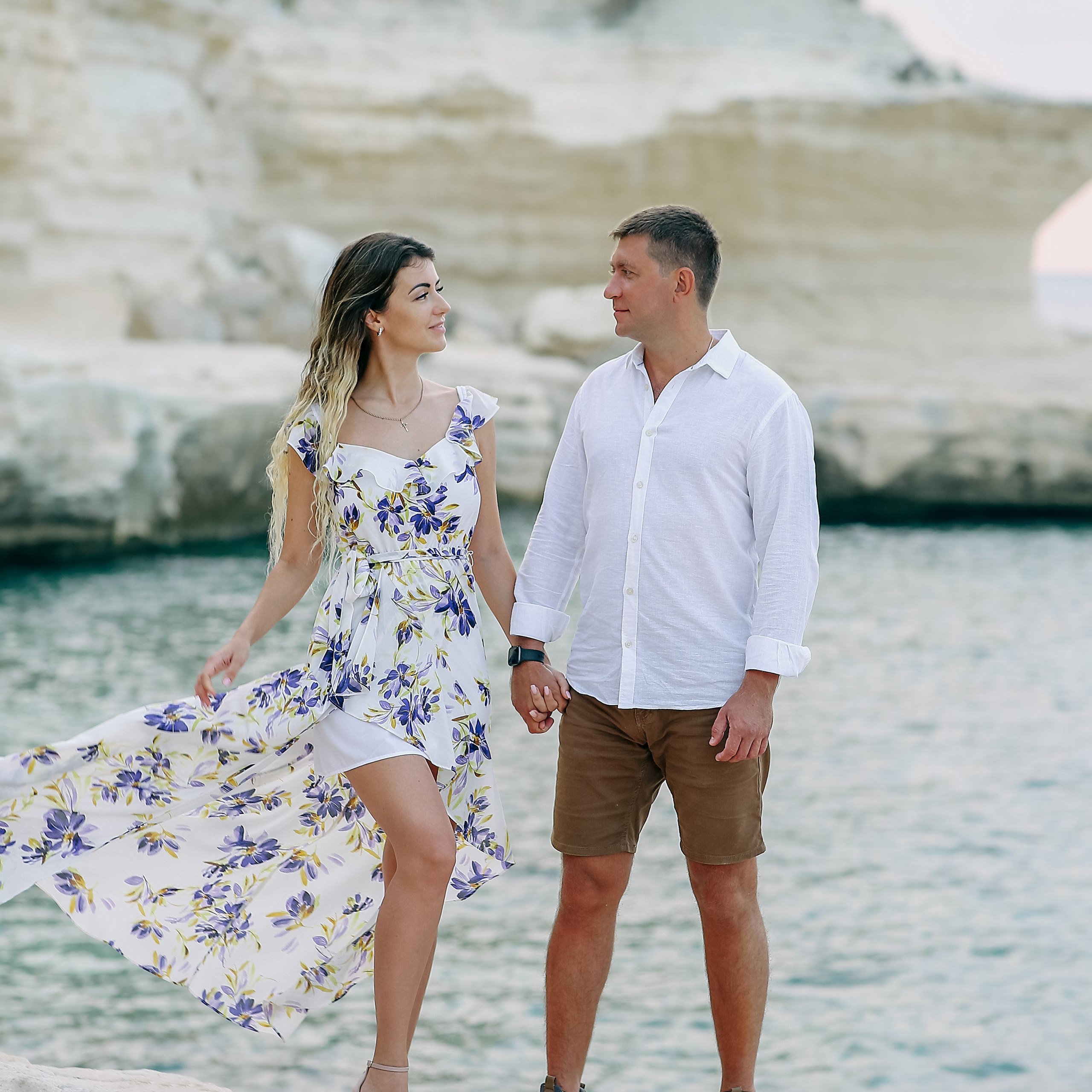 Фотосессия для пары в Мерсин. Алсу Девели. Фотограф в Алании в Турции, Аланья, Сиде, Белек, Анталия, Кемер, Конаклы, Окурджалар. Фотосъемки в Алании. Фотосессия в Алания