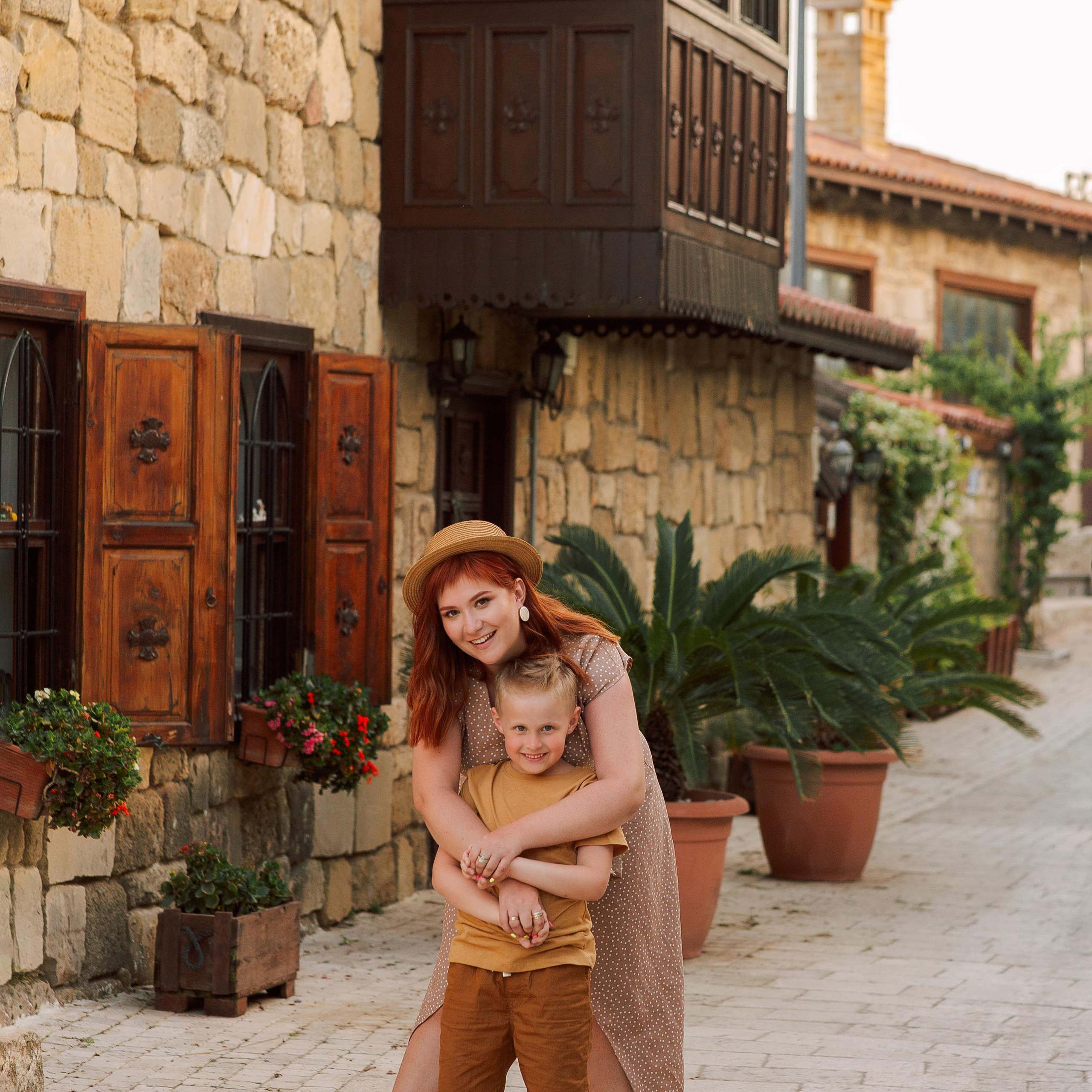 Семейная съемка в античном городе Сиде на закате. Алсу Девели. Фотограф в Алании в Турции, Аланья, Сиде, Белек, Анталия, Кемер, Конаклы, Окурджалар. Фотосъемки в Алании. Фотосессия в Алания