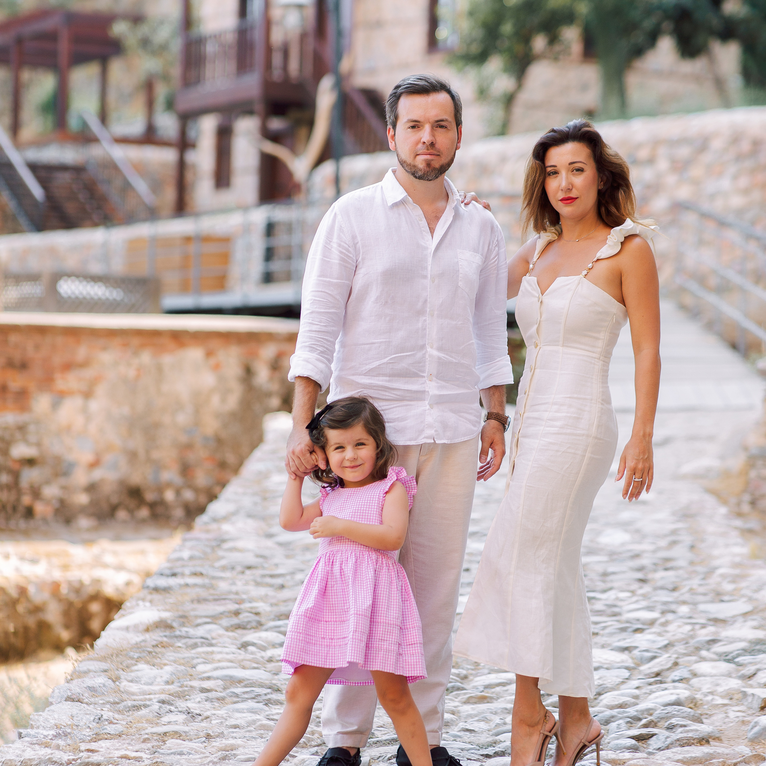 Красивая семейная съемка у крепости Алании. Алсу Девели. Фотограф в Алании в Турции, Аланья, Сиде, Белек, Анталия, Кемер, Конаклы, Окурджалар. Фотосъемки в Алании. Фотосессия в Алания