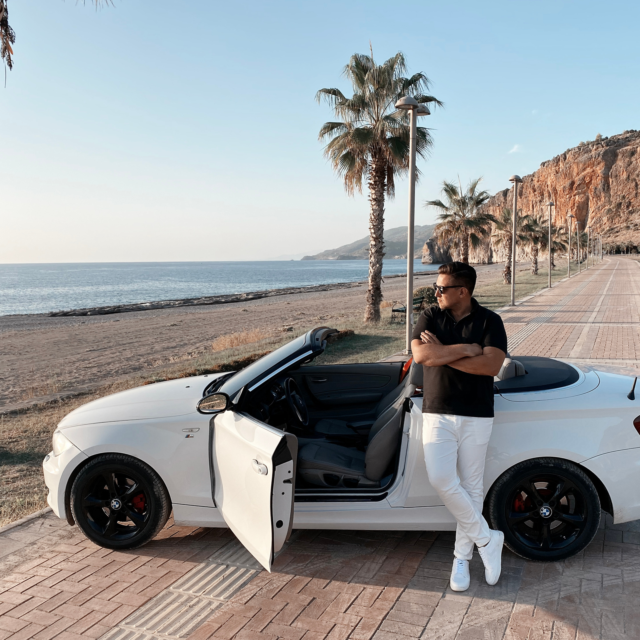 Filming for content with a cabriolet. Alsu Develi, Photographer in Turkey, Alanya, Side, Belek, Antalya, Kemer, Turkiye. Photoshooting in Alanya. Photosession in Belek, Side