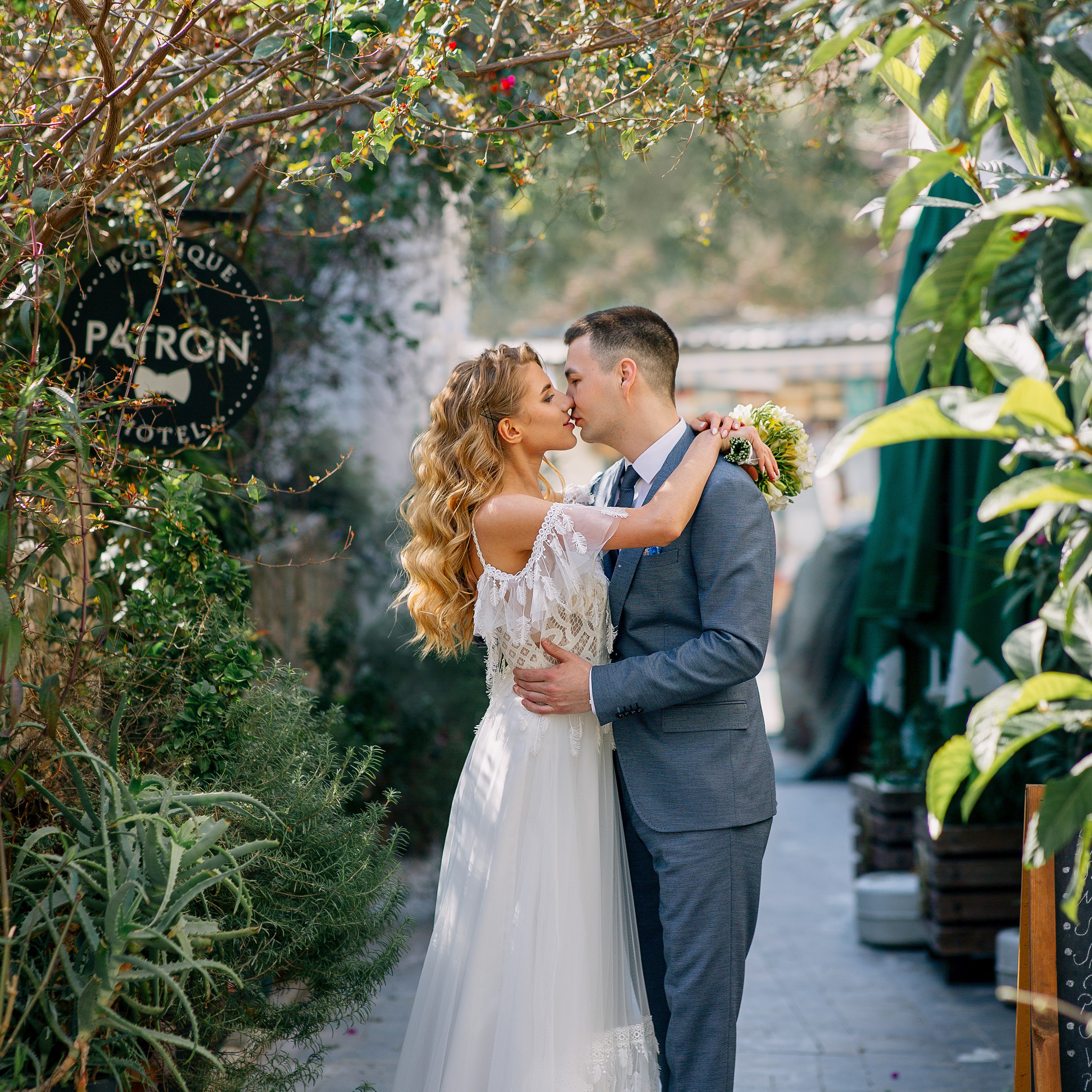 Wedding photo session in Kaleici, Antalya. Alsu Develi, Photographer in Turkey, Alanya, Side, Belek, Antalya, Kemer, Turkiye. Photoshooting in Alanya. Photosession in Belek, Side