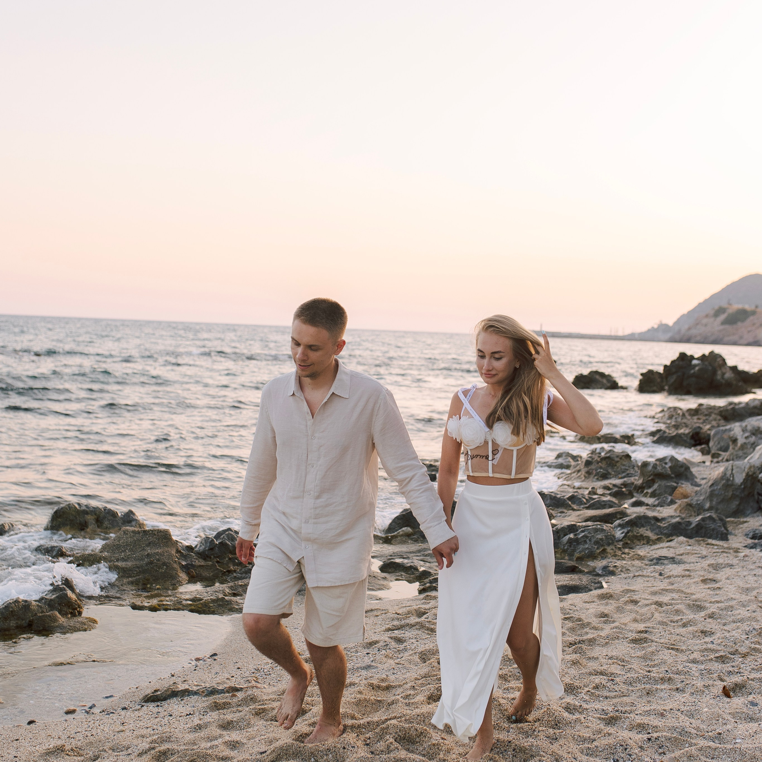 Пляж. Love story на пляже клеопатры на закате. Аланья. Алсу Девели. Фотограф в Алании в Турции, Аланья, Сиде, Белек, Анталия, Кемер, Конаклы, Окурджалар. Фотосъемки в Алании. Фотосессия в Алания