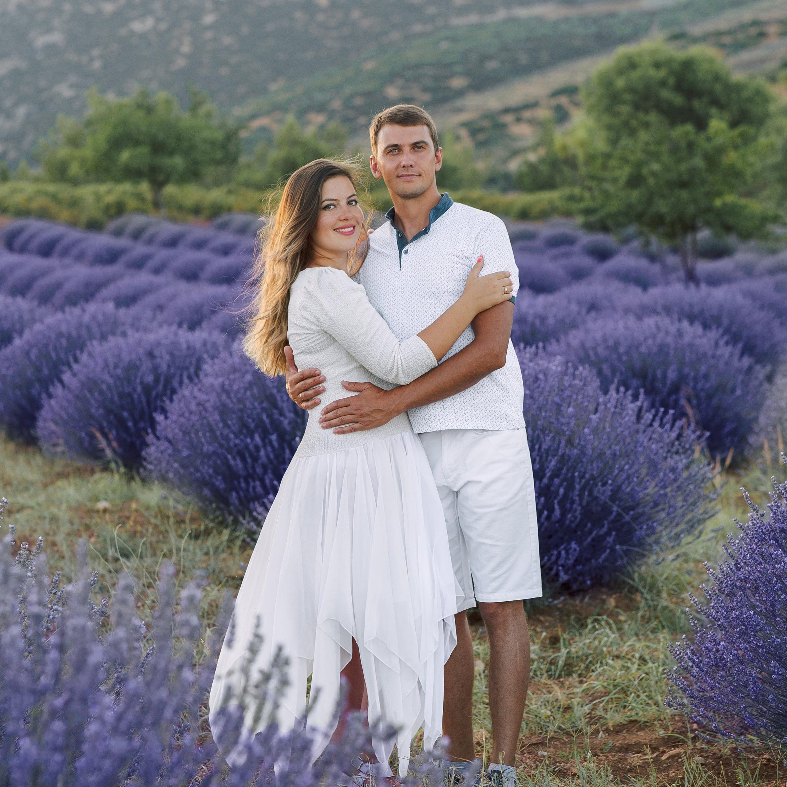 Love Story in lavender fields