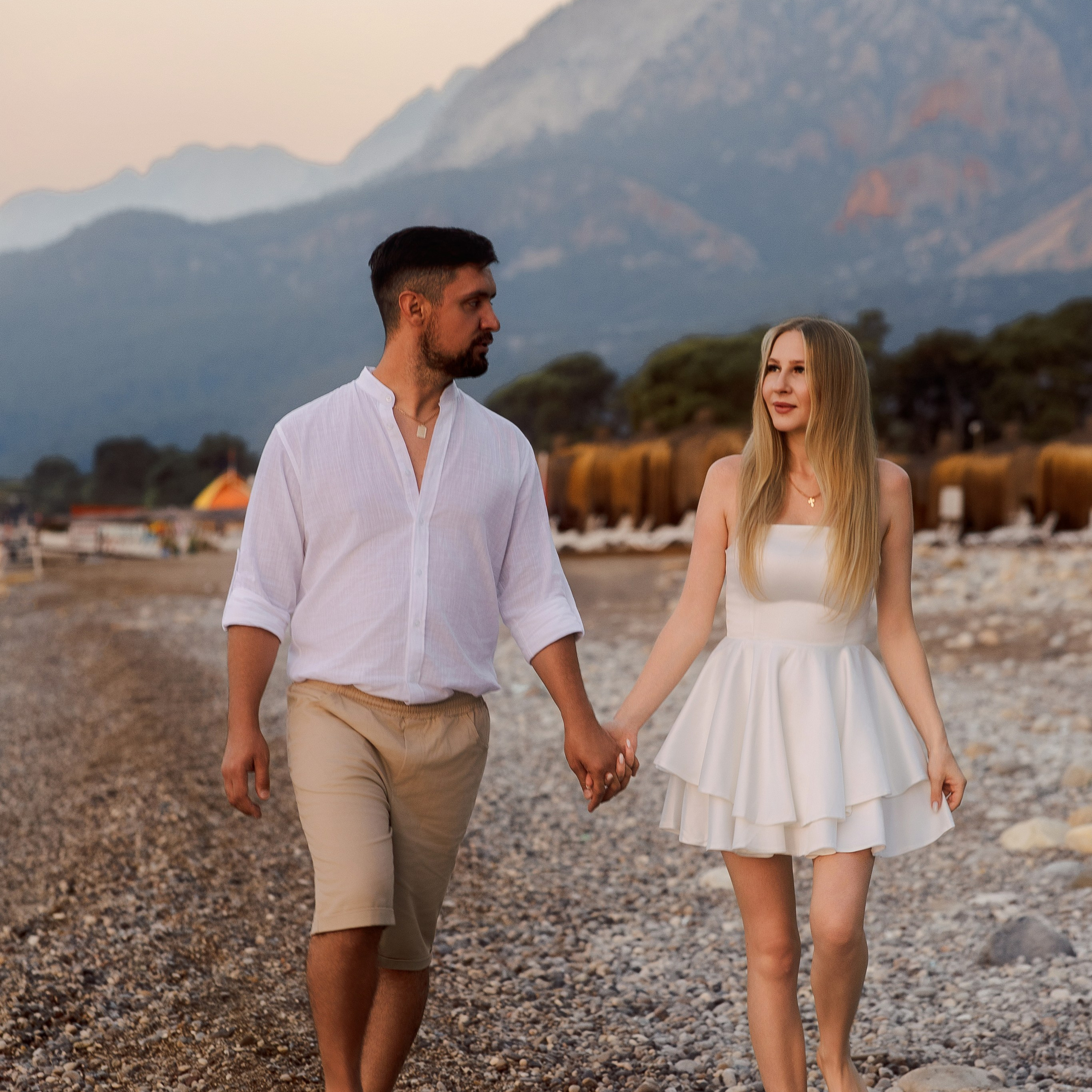 Свадебная фотосессия на пляже в Кемер. Professional Photographer in Alanya, Side, Belek, Antalya. Turkiye