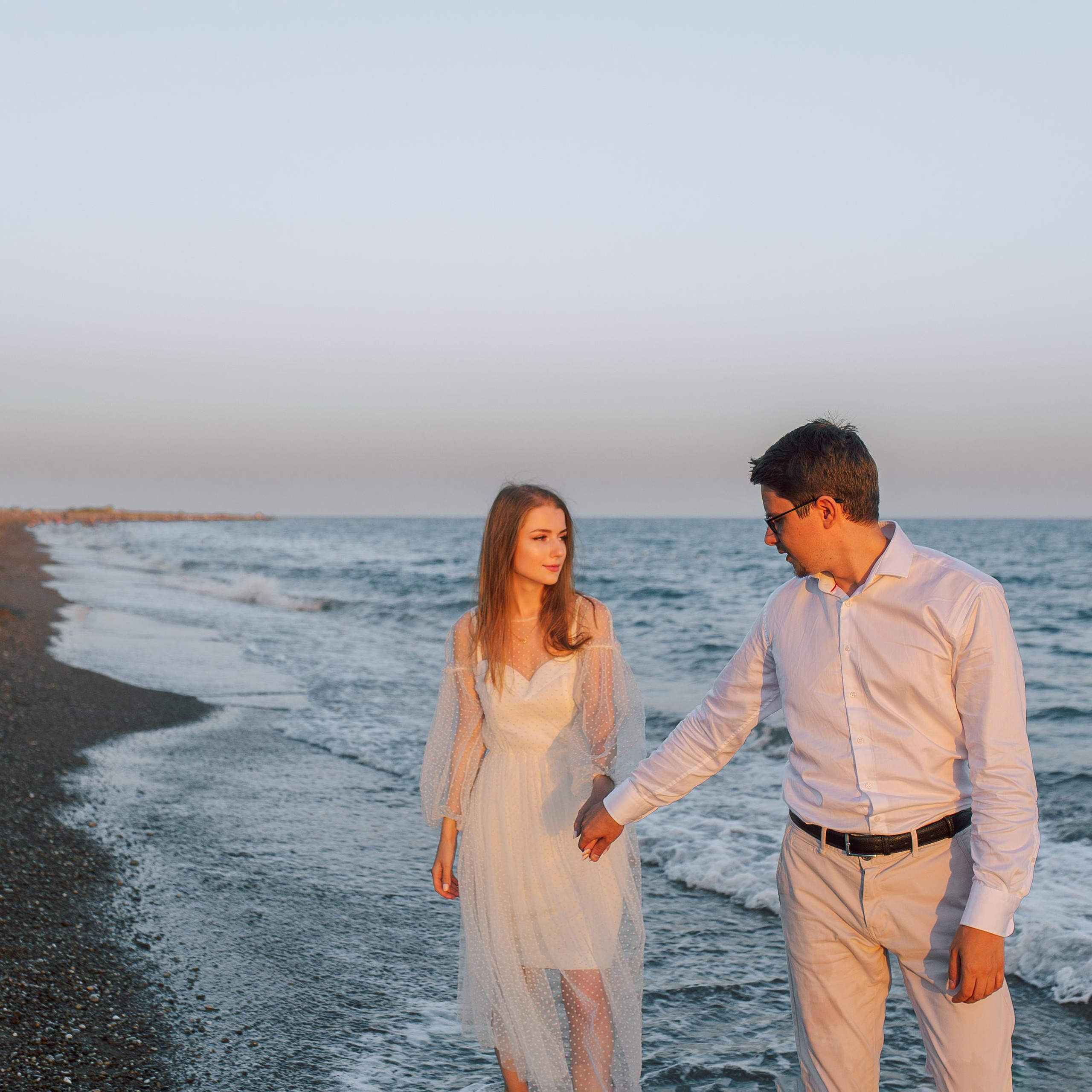 Wedding photo shoot on the beach in Belek. Alsu Develi, Photographer in Turkey, Alanya, Side, Belek, Antalya, Kemer, Turkiye. Photoshooting in Alanya. Photosession in Belek, Side