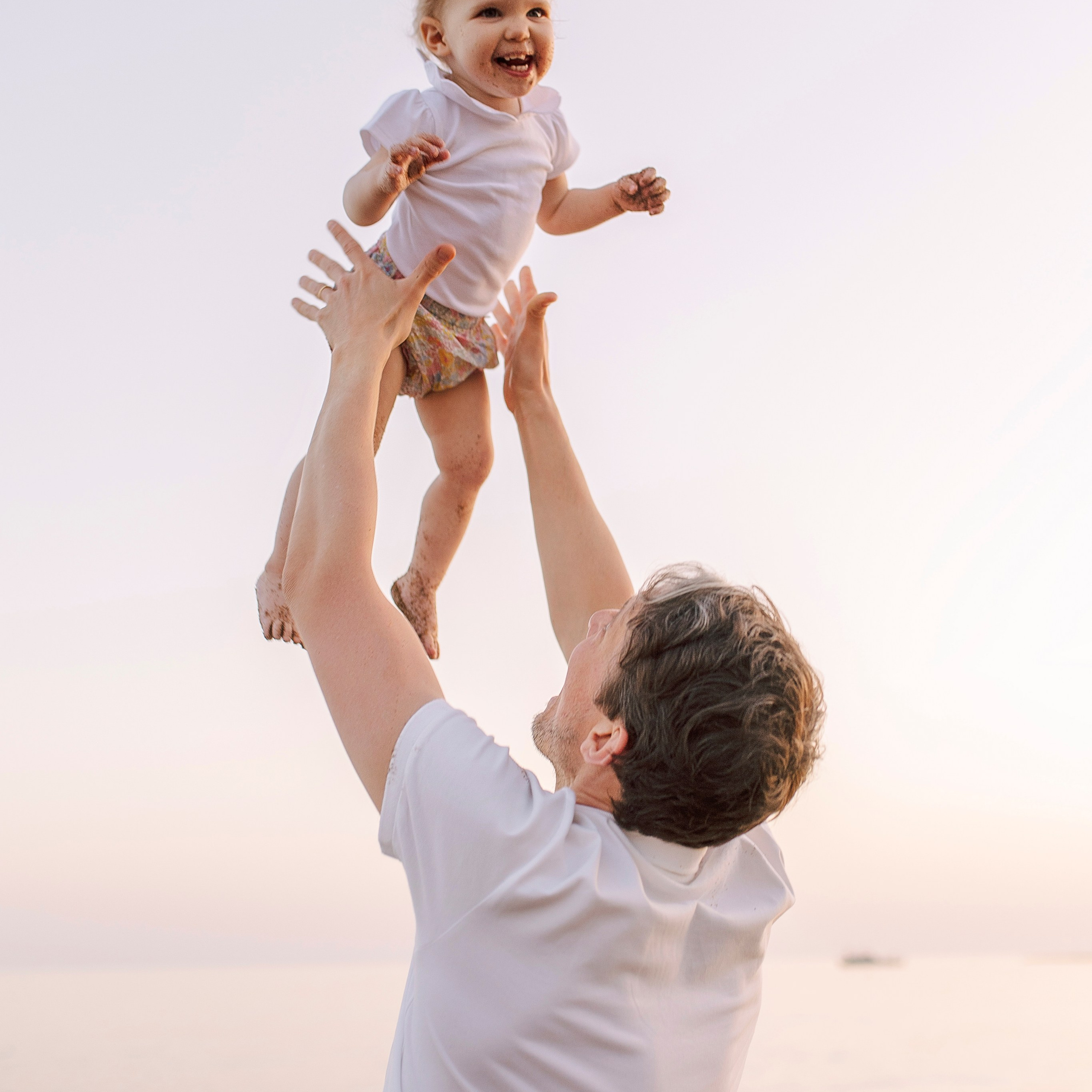 Семейная фотосессия на пляже в Сиде на закате. Алсу Девели. Фотограф в Алании в Турции, Аланья, Сиде, Белек, Анталия, Кемер, Конаклы, Окурджалар. Фотосъемки в Алании. Фотосессия в Алания