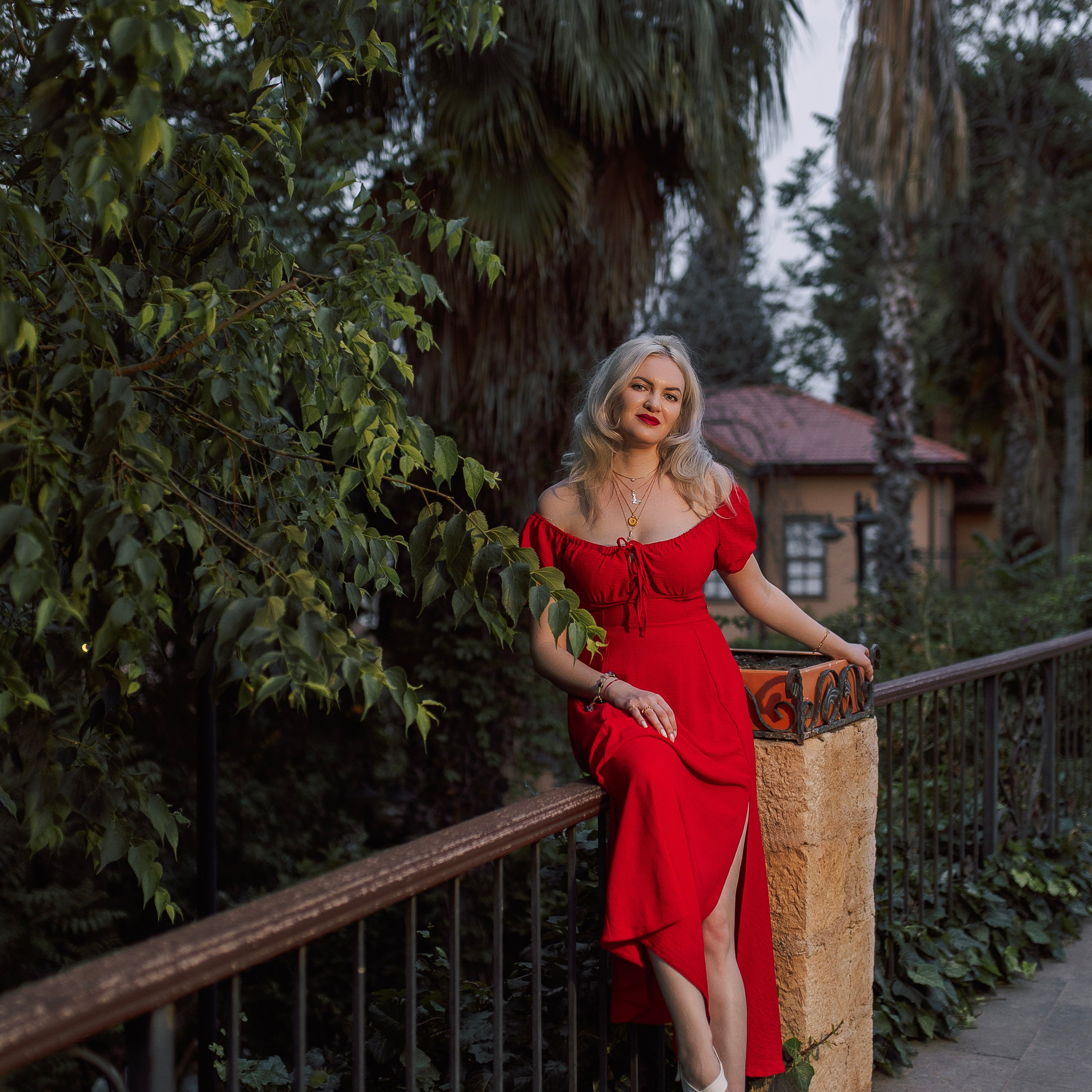 Individual photo session in Antalya Kaleici. Alsu Develi, Photographer in Turkey, Alanya, Side, Belek, Antalya, Kemer, Turkiye. Photoshooting in Alanya. Photosession in Belek, Side