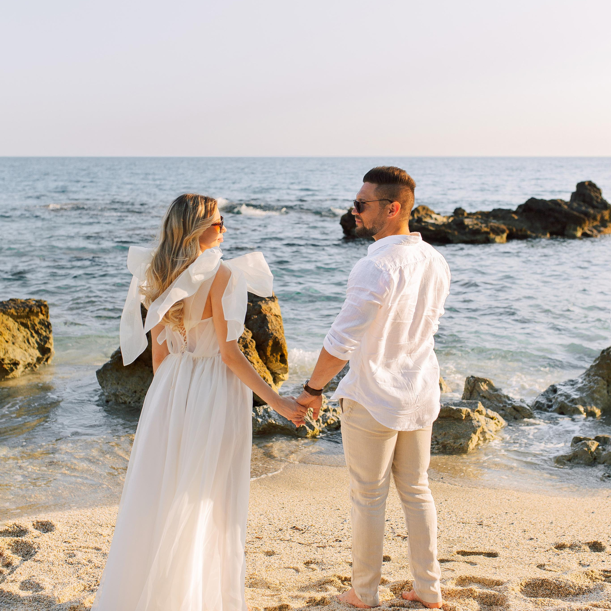 Свадебная фотосессия на пляже Клеопатры. Алсу Девели. Фотограф в Алании в Турции, Аланья, Сиде, Белек, Анталия, Кемер, Конаклы, Окурджалар. Фотосъемки в Алании. Фотосессия в Алания