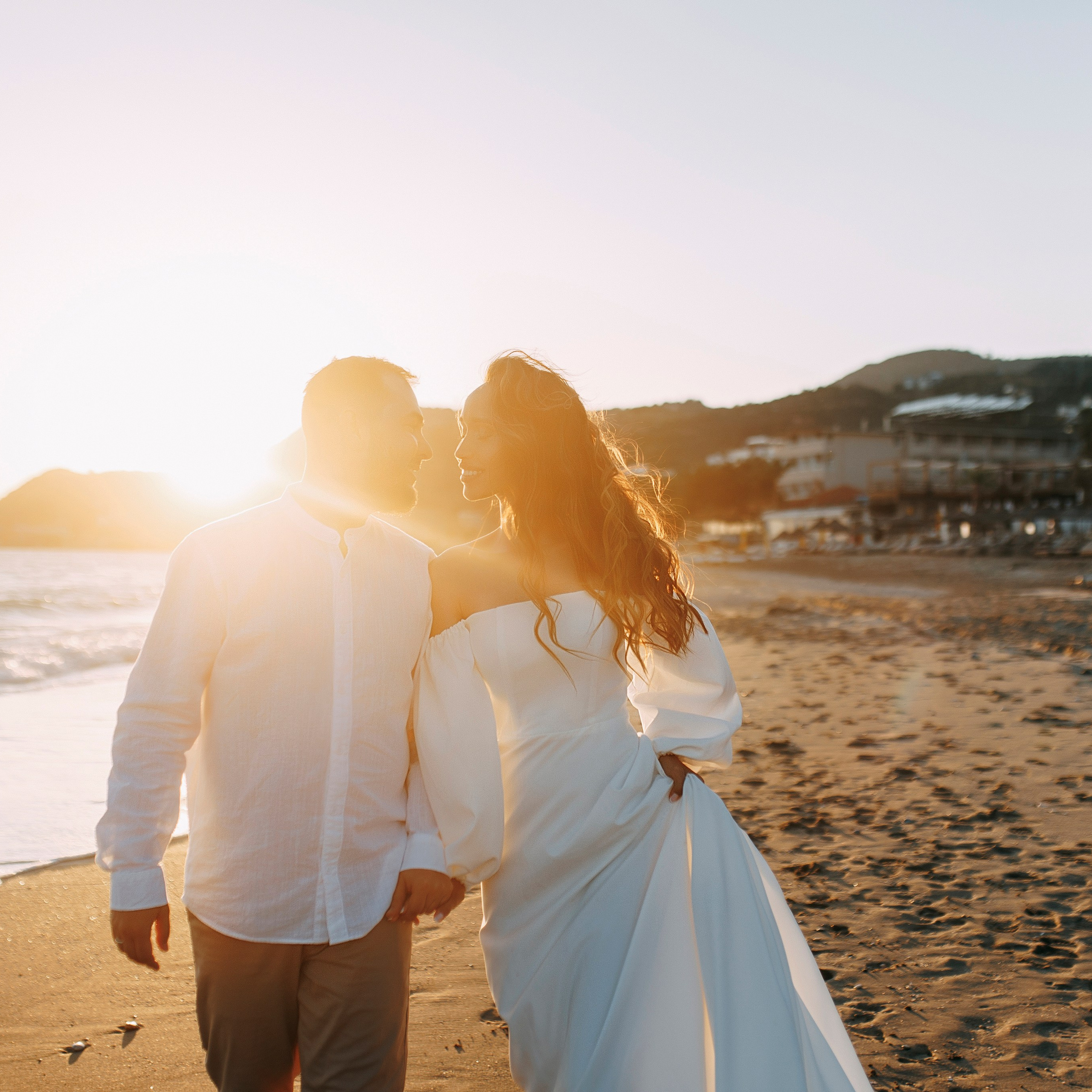 Sunset. Wedding photo shoot on Cleopatra beach. Alsu Develi, Photographer in Turkey, Alanya, Side, Belek, Antalya, Kemer, Turkiye. Photoshooting in Alanya. Photosession in Belek, Side