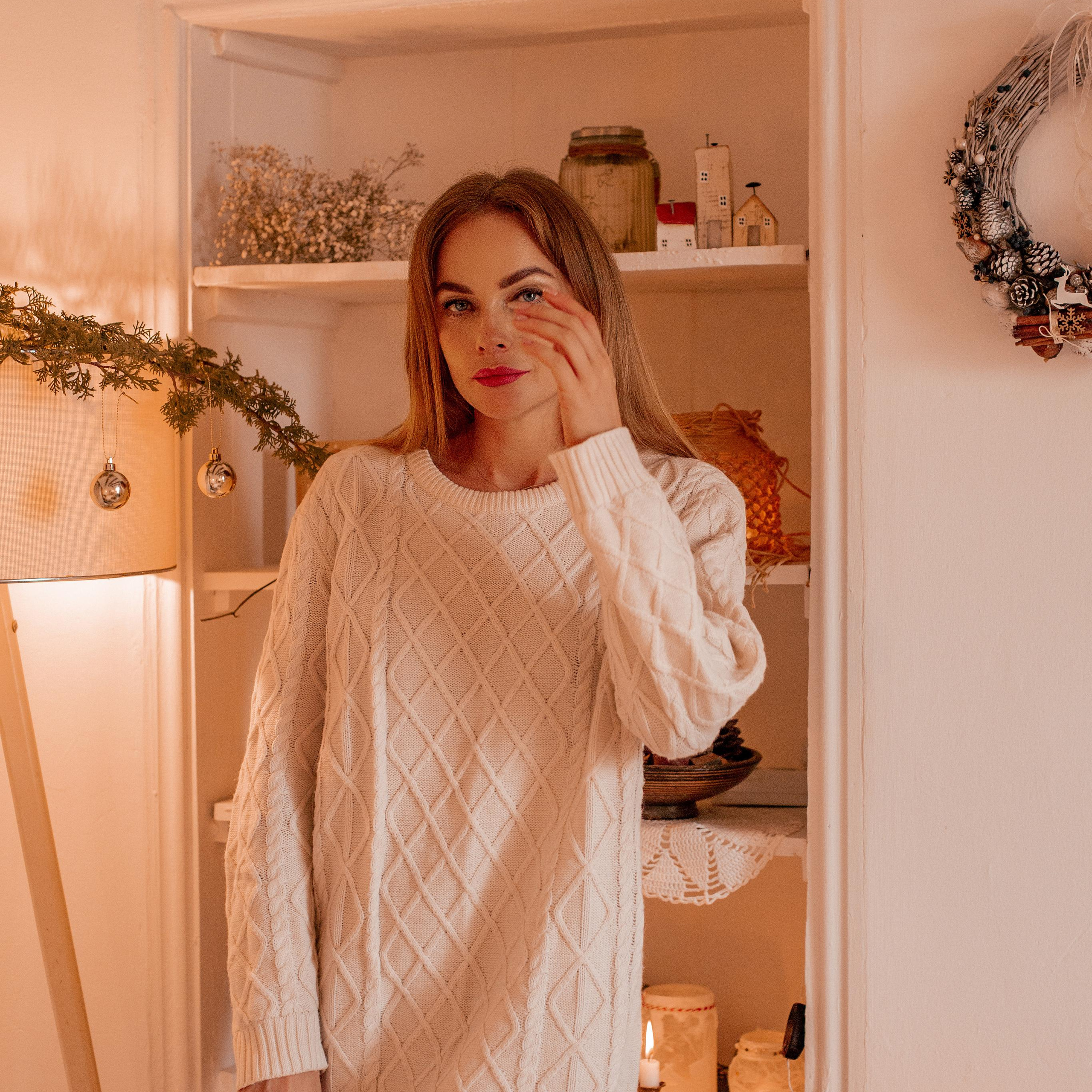 Новогодняя фотосессия в студии Аланья махмутлар. Алсу Девели. Фотограф в Алании в Турции, Аланья, Сиде, Белек, Анталия, Кемер, Конаклы, Окурджалар. Фотосъемки в Алании. Фотосессия в Алания