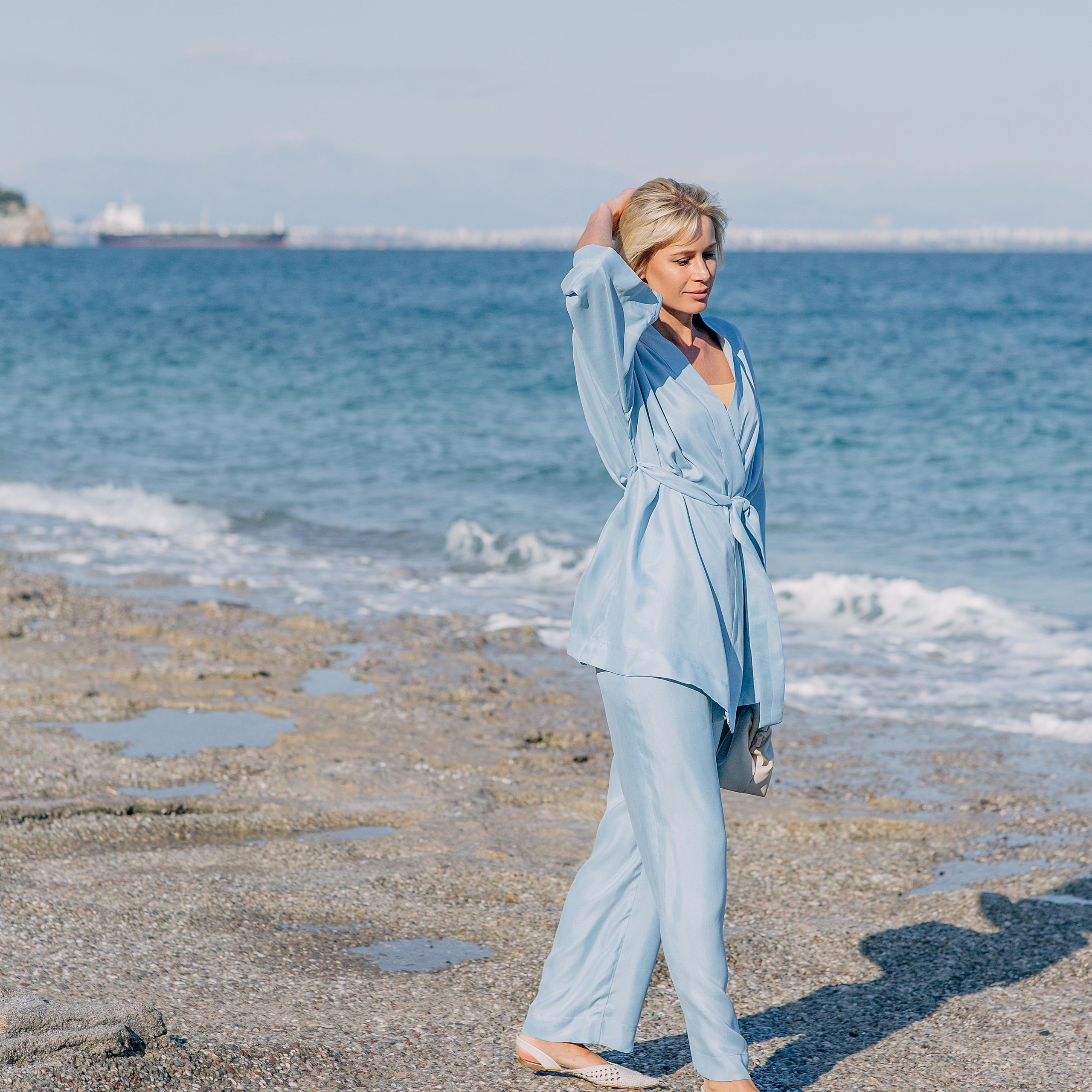 Individual photo shoot on the beach. Alsu Develi, Photographer in Turkey, Alanya, Side, Belek, Antalya, Kemer, Turkiye. Photoshooting in Alanya. Photosession in Belek, Side