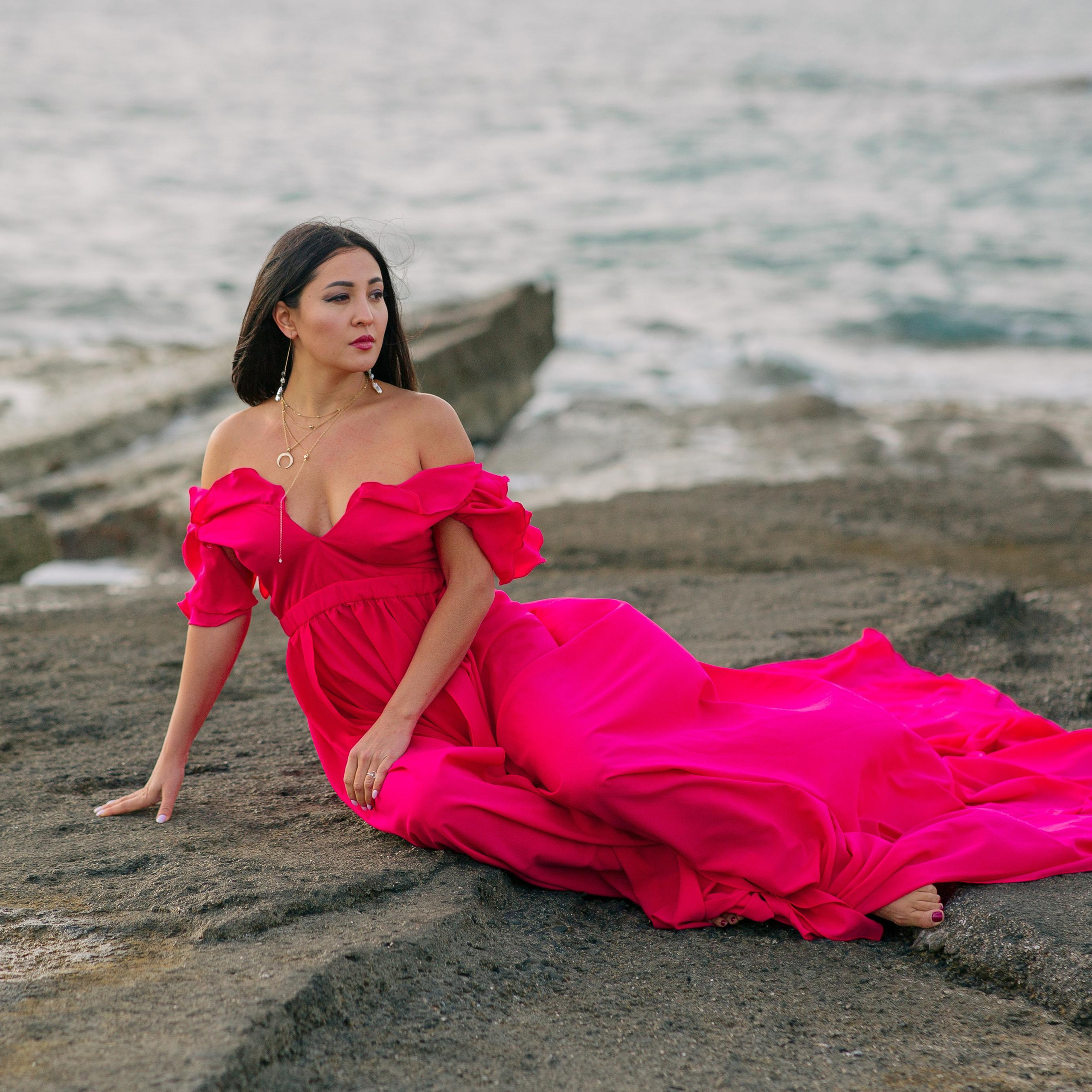 Фотосессия на пляже Кору в летящих платьях аланья. Алсу Девели. Фотограф в Алании в Турции, Аланья, Сиде, Белек, Анталия, Кемер, Конаклы, Окурджалар. Фотосъемки в Алании. Фотосессия в Алания