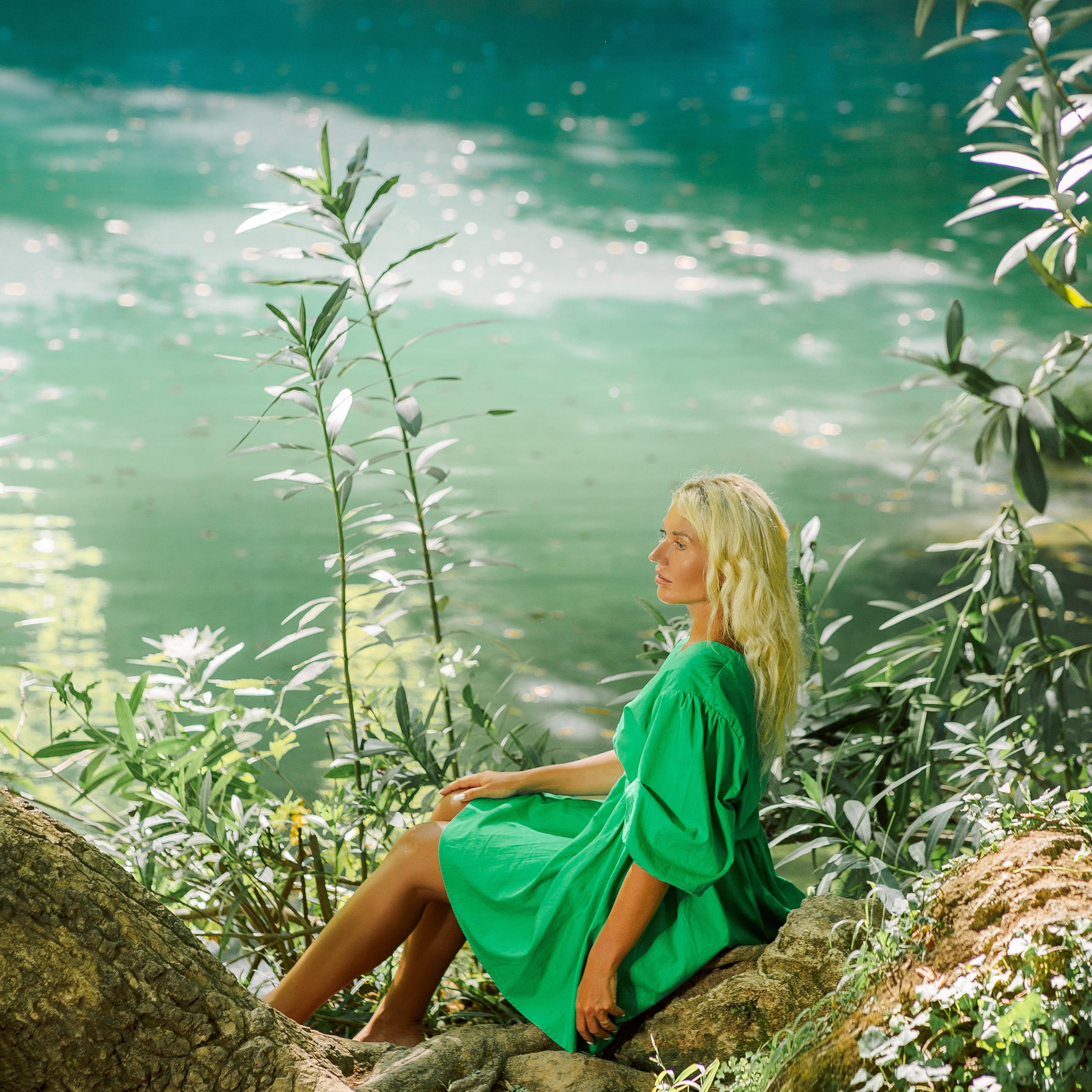 Лавстори у водопада. Алсу Девели. Фотограф в Алании в Турции, Аланья, Сиде, Белек, Анталия, Кемер, Конаклы, Окурджалар. Фотосъемки в Алании. Фотосессия в Алания