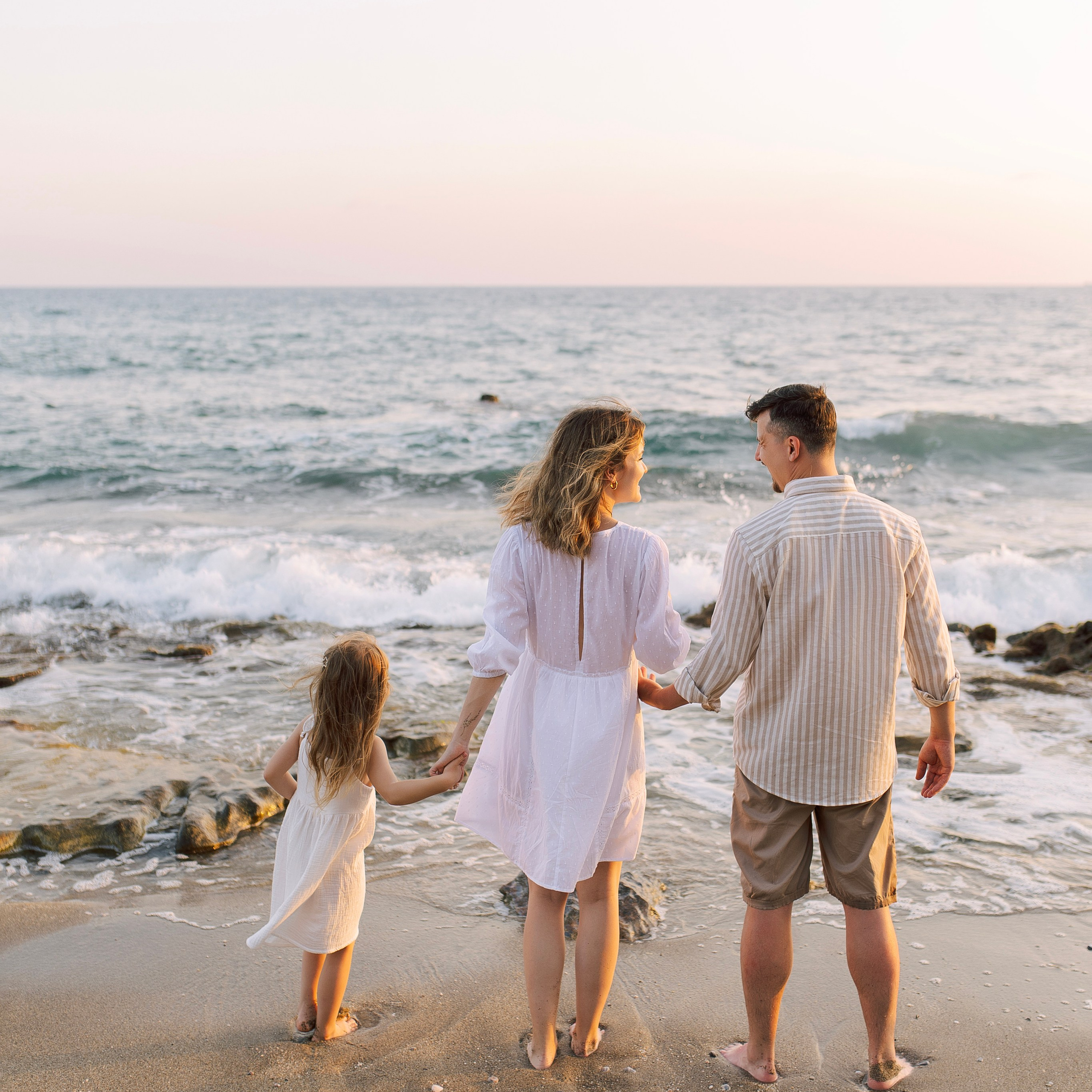 Свет и чувства на закате Семейная фотосессия на пляже Клеопатры. Алсу Девели | Свадебный и семейный фотограф в Турции Алании, Алания, Аланья, Сиде, Белеке, Анталия