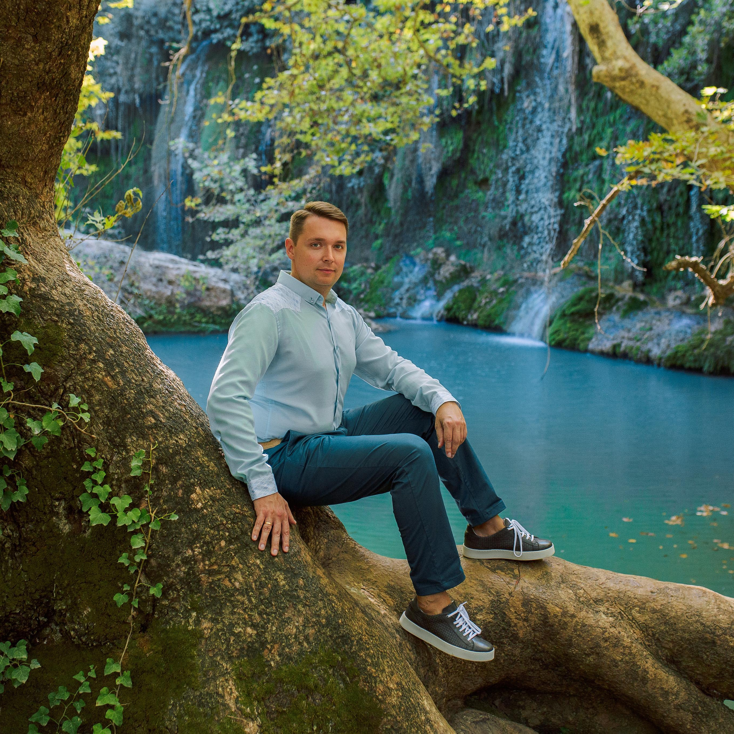 8. Magic waterfall. Love story a  couple near a waterfall. Alsu Develi, Photographer in Turkey, Alanya, Side, Belek, Antalya, Kemer, Turkiye. Photoshooting in Alanya. Photosession in Belek, Side