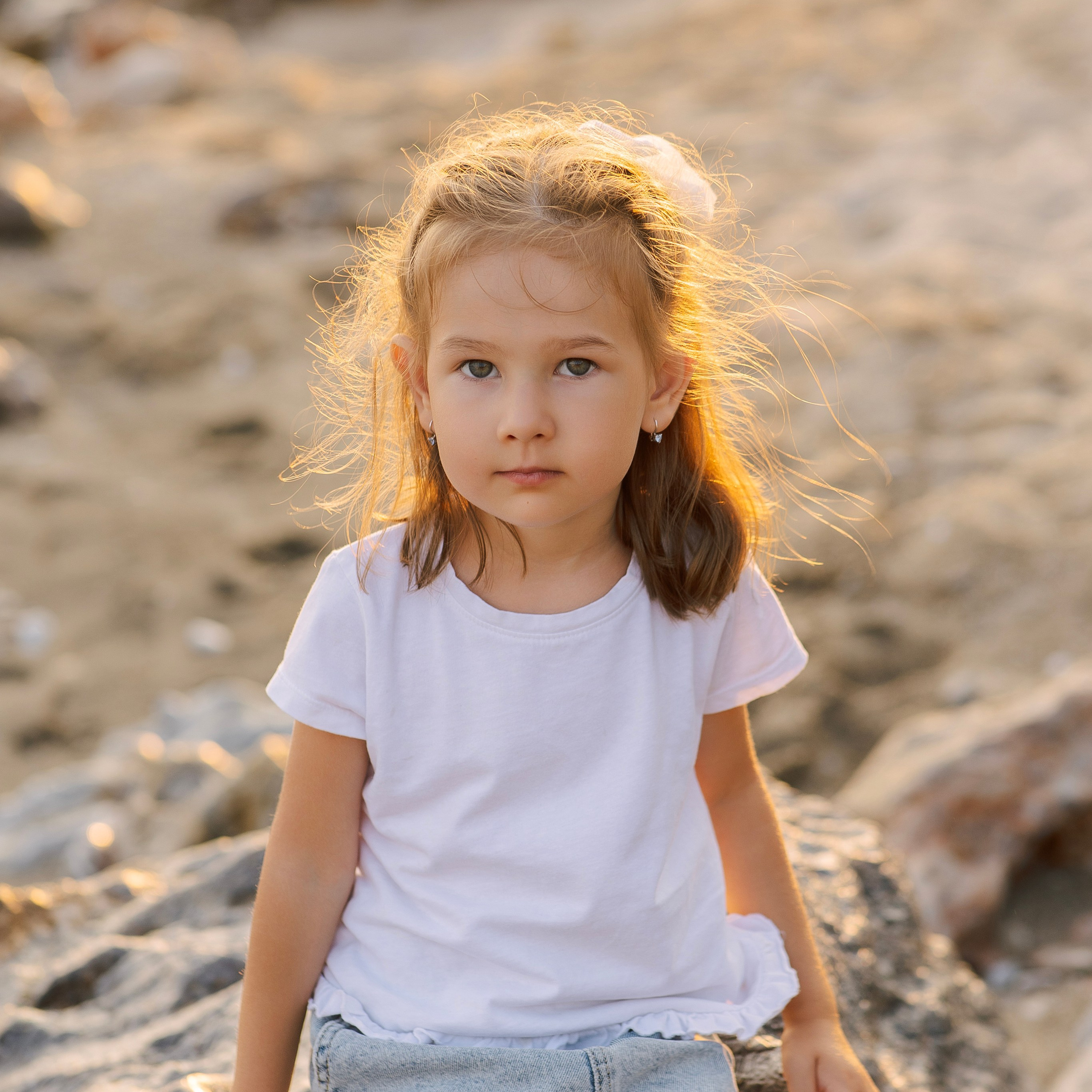 Семейная фотосессия на пляже Клеопатры в закатное время. Алсу Девели. Фотограф в Алании в Турции, Аланья, Сиде, Белек, Анталия, Кемер, Конаклы, Окурджалар. Фотосъемки в Алании. Фотосессия в Алания