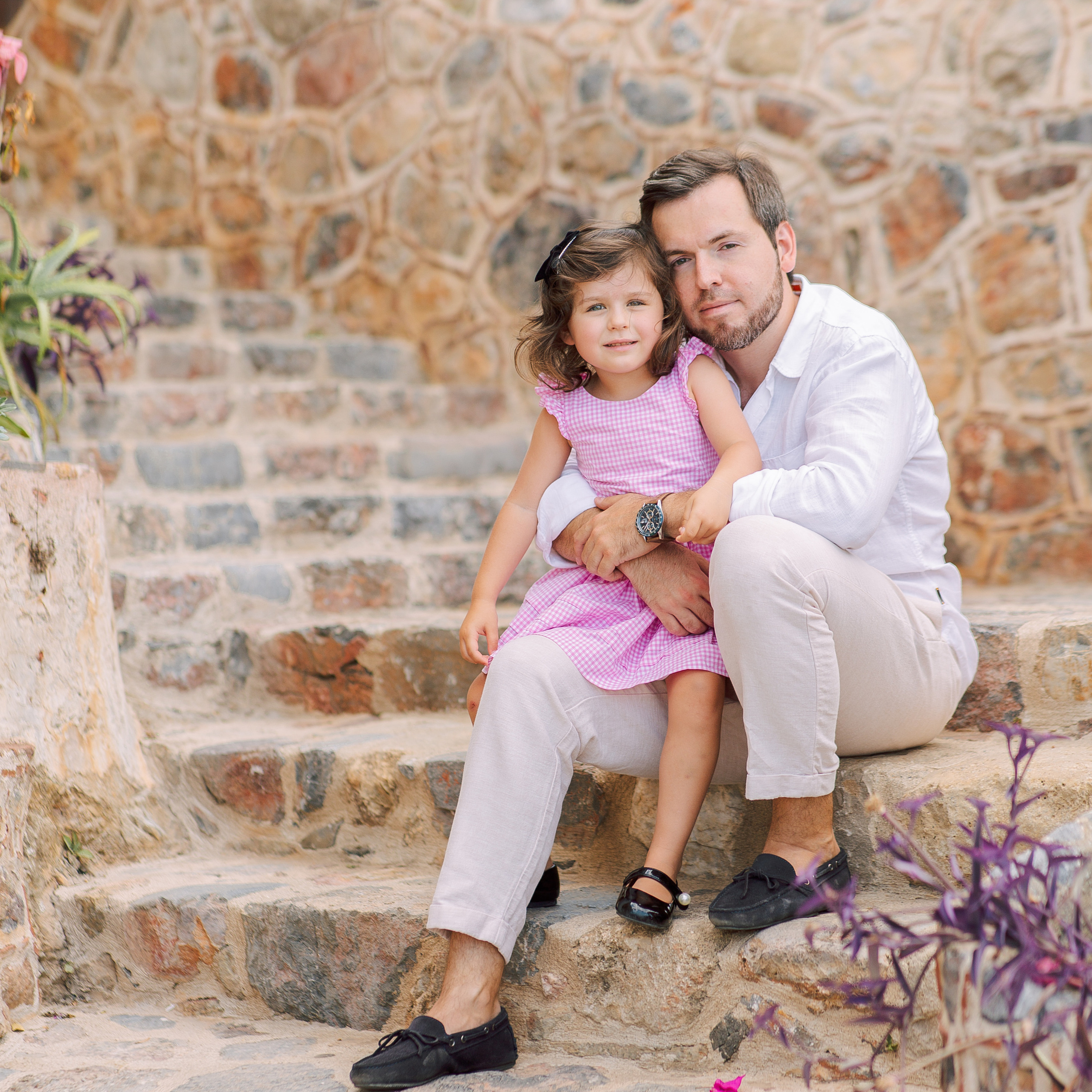 Красивая семейная съемка у крепости Алании. Алсу Девели. Фотограф в Алании в Турции, Аланья, Сиде, Белек, Анталия, Кемер, Конаклы, Окурджалар. Фотосъемки в Алании. Фотосессия в Алания