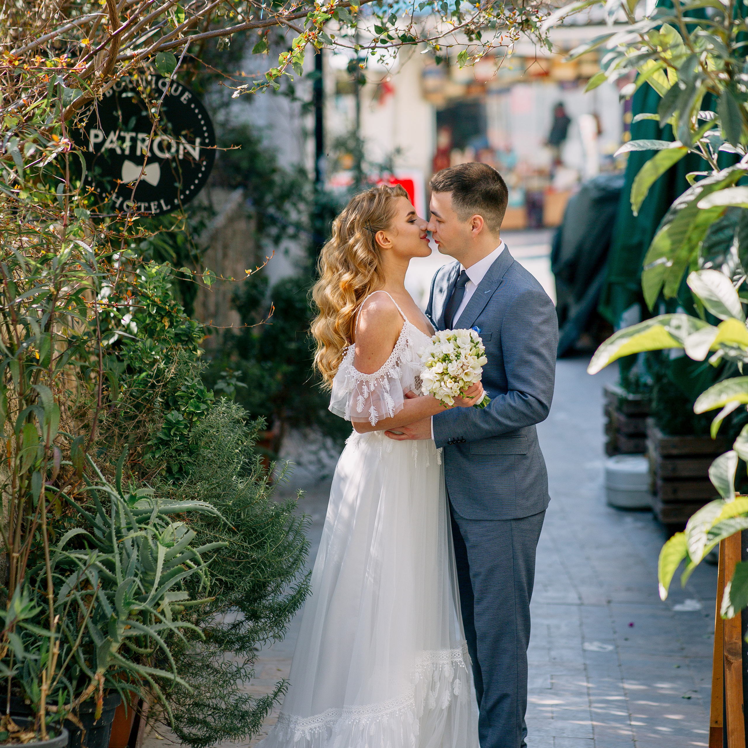 Wedding photo session in Kaleici, Antalya. Alsu Develi, Photographer in Turkey, Alanya, Side, Belek, Antalya, Kemer, Turkiye. Photoshooting in Alanya. Photosession in Belek, Side