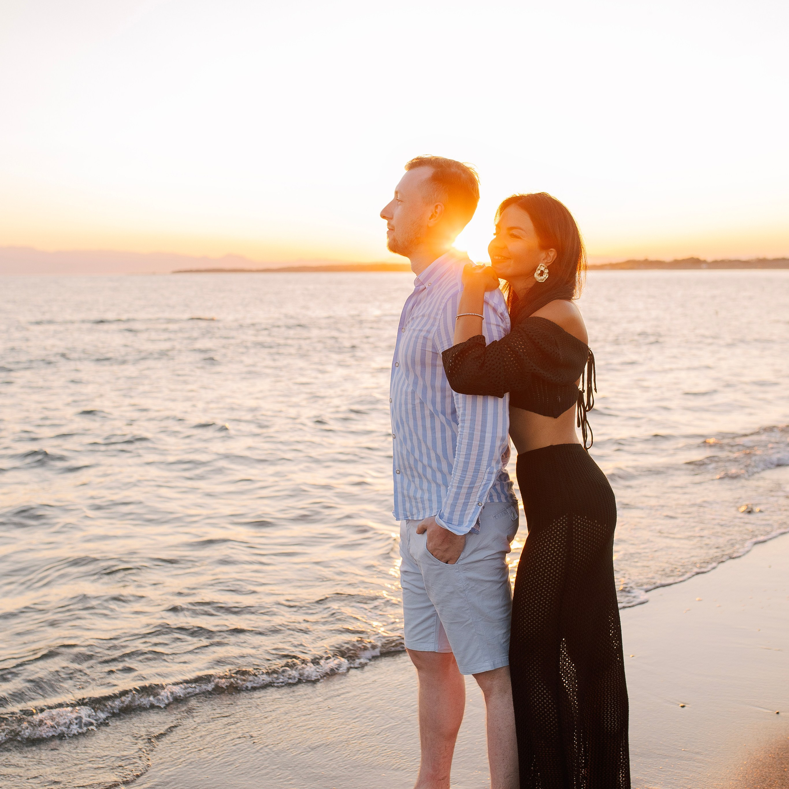 Sunset. Love Story on the beach in Side at sunset. Alsu Develi, Photographer in Turkey, Alanya, Side, Belek, Antalya, Kemer, Turkiye. Photoshooting in Alanya. Photosession in Belek, Side