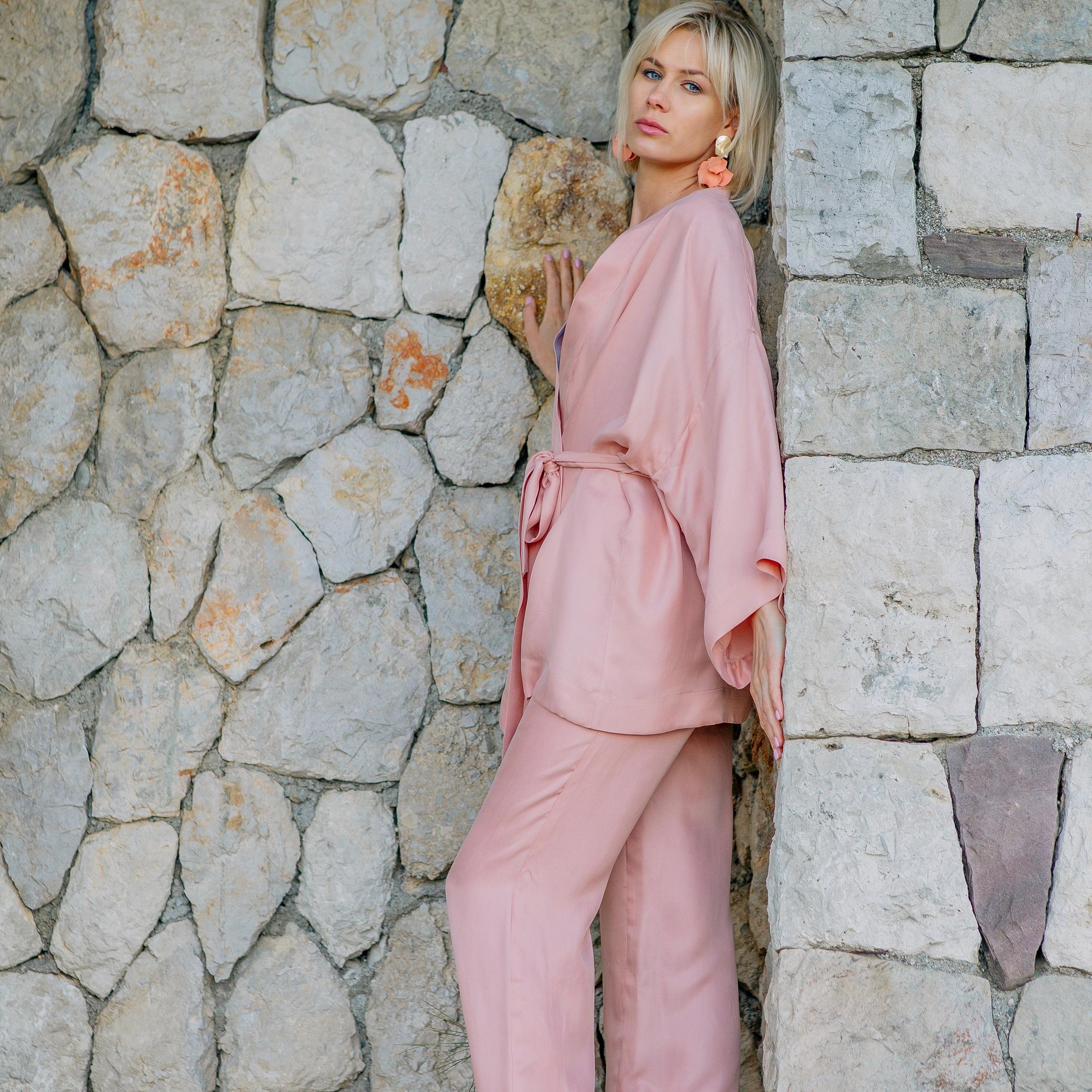 Individual photo shoot on the beach. Alsu Develi, Photographer in Turkey, Alanya, Side, Belek, Antalya, Kemer, Turkiye. Photoshooting in Alanya. Photosession in Belek, Side