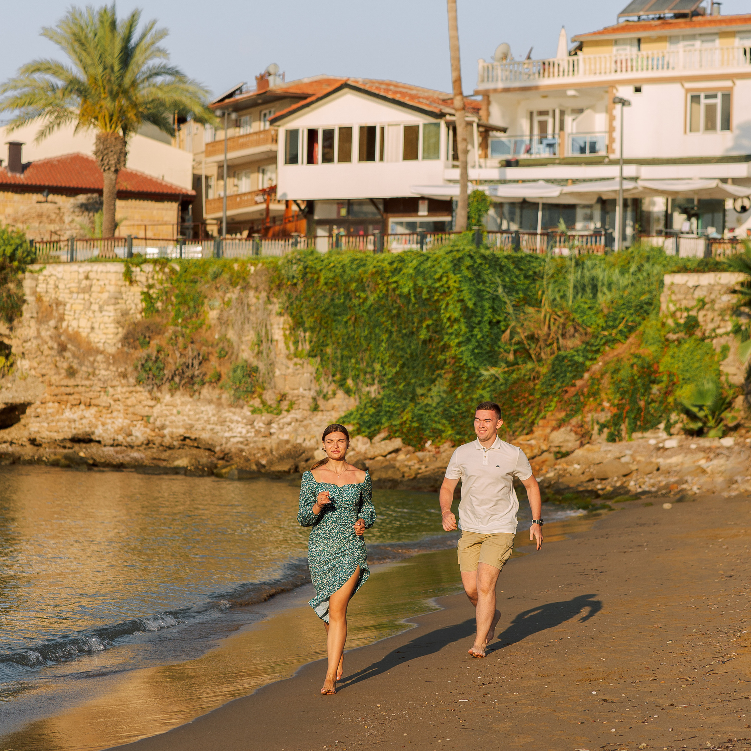 Marriage proposal in the ancient city of Side. Alsu Develi, Photographer in Turkey, Alanya, Side, Belek, Antalya, Kemer, Turkiye. Photoshooting in Alanya. Photosession in Belek, Side