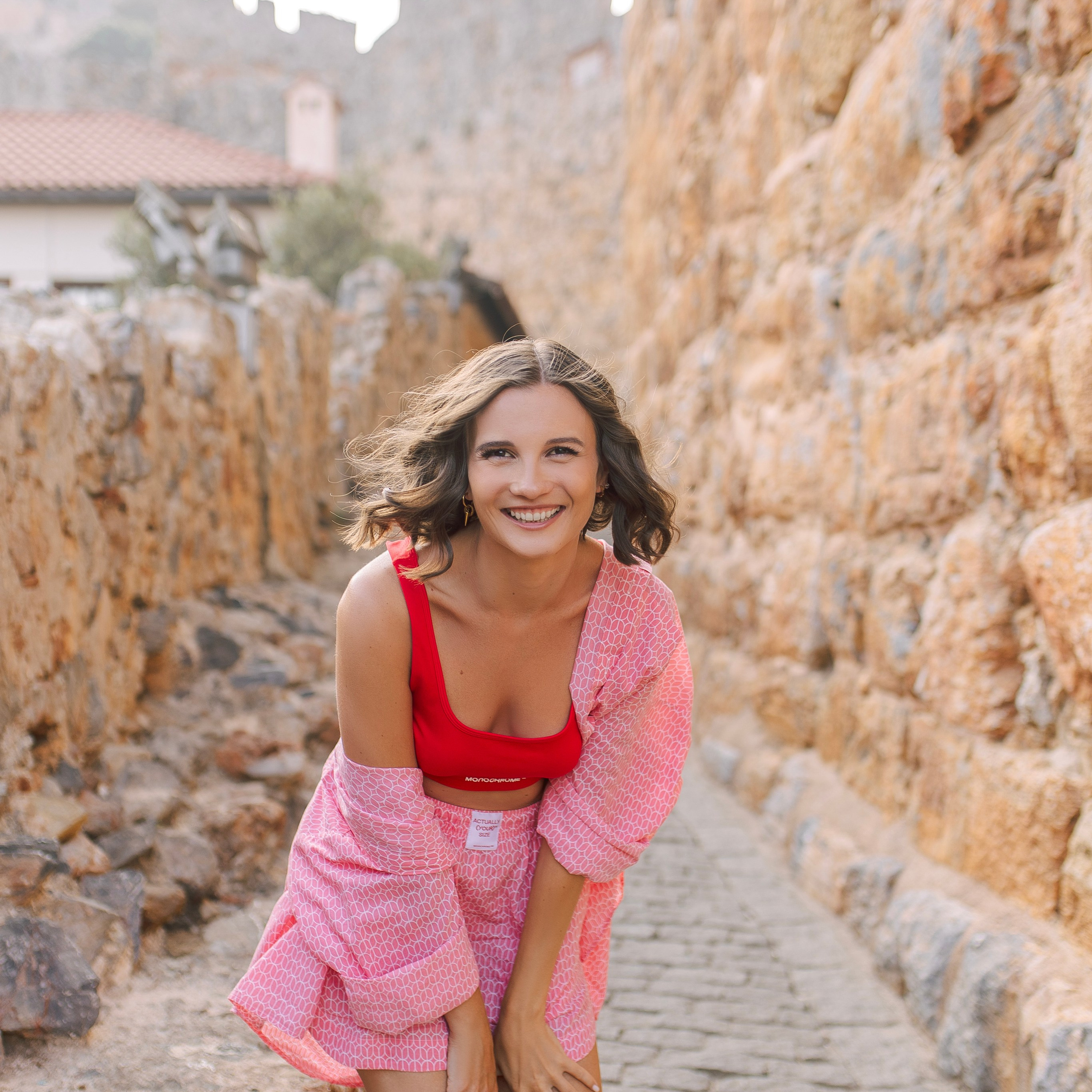 Individual photo session in the streets and port of Alanya. Alsu Develi, Photographer in Turkey, Alanya, Side, Belek, Antalya, Kemer, Turkiye. Photoshooting in Alanya. Photosession in Belek, Side