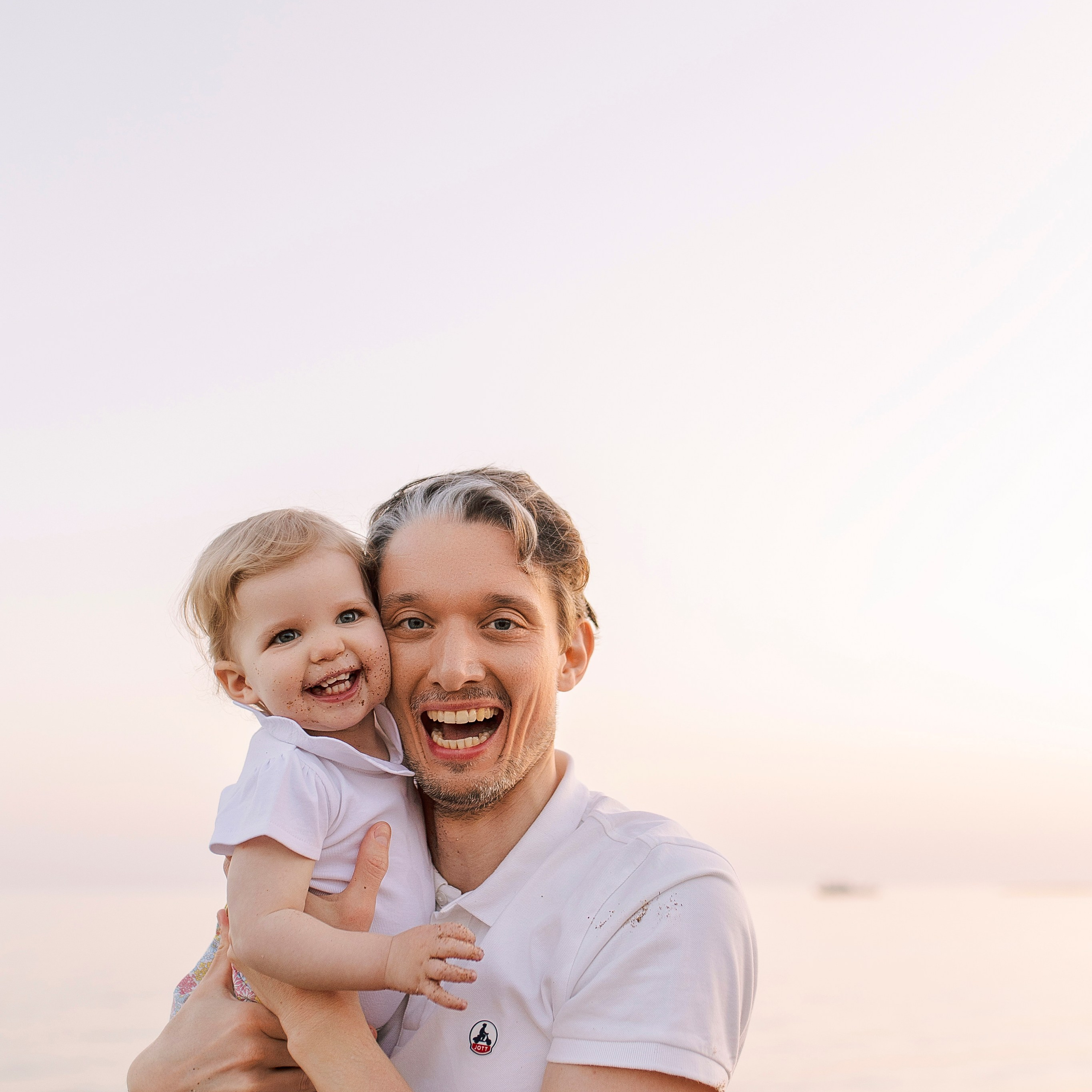 Семейная фотосессия на пляже в Сиде на закате. Алсу Девели. Фотограф в Алании в Турции, Аланья, Сиде, Белек, Анталия, Кемер, Конаклы, Окурджалар. Фотосъемки в Алании. Фотосессия в Алания