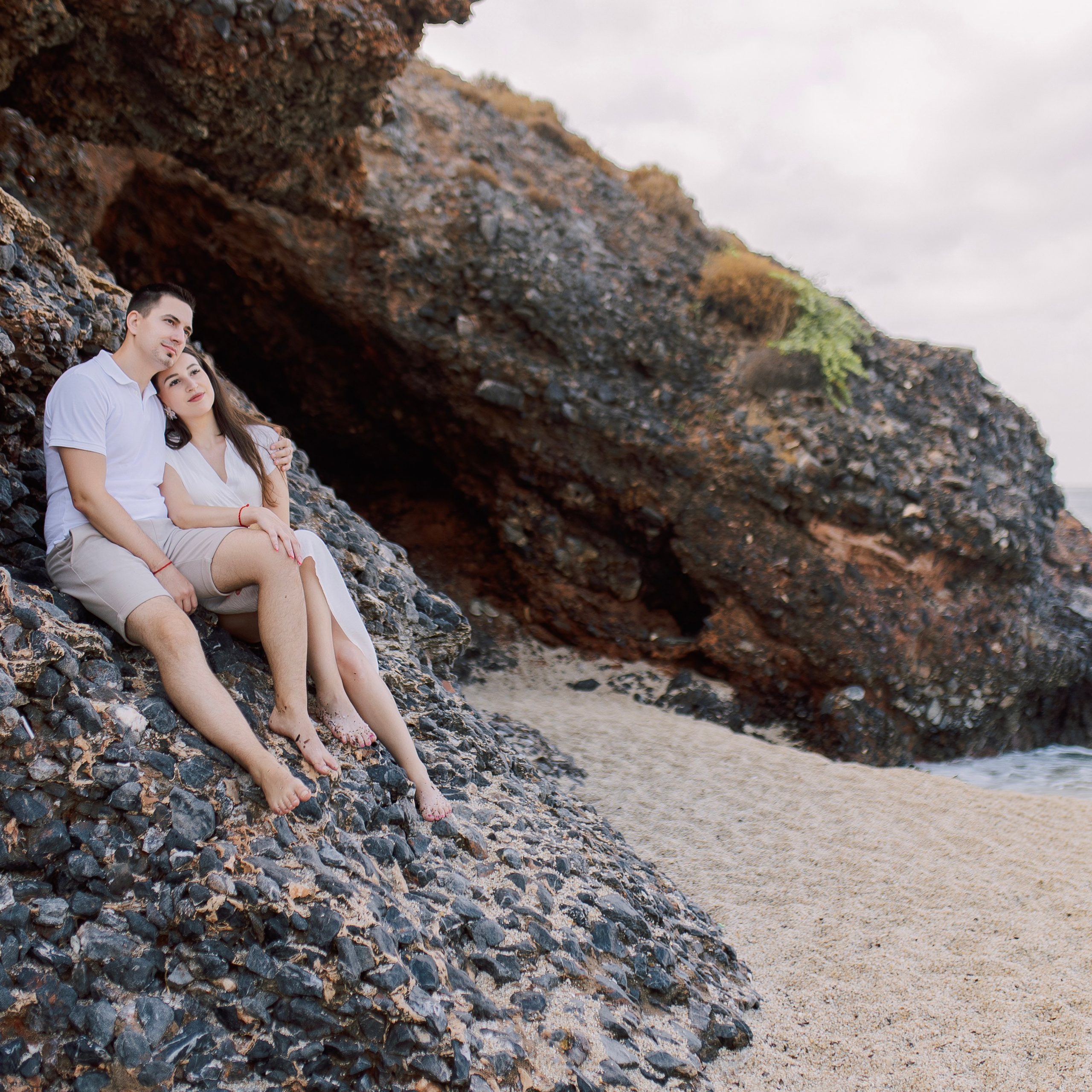Morning. Beach. Morning photoshoot on Cleopatra Beach. Alanya. Alsu Develi, Photographer in Turkey, Alanya, Side, Belek, Antalya, Kemer, Turkiye. Photoshooting in Alanya. Photosession in Belek, Side
