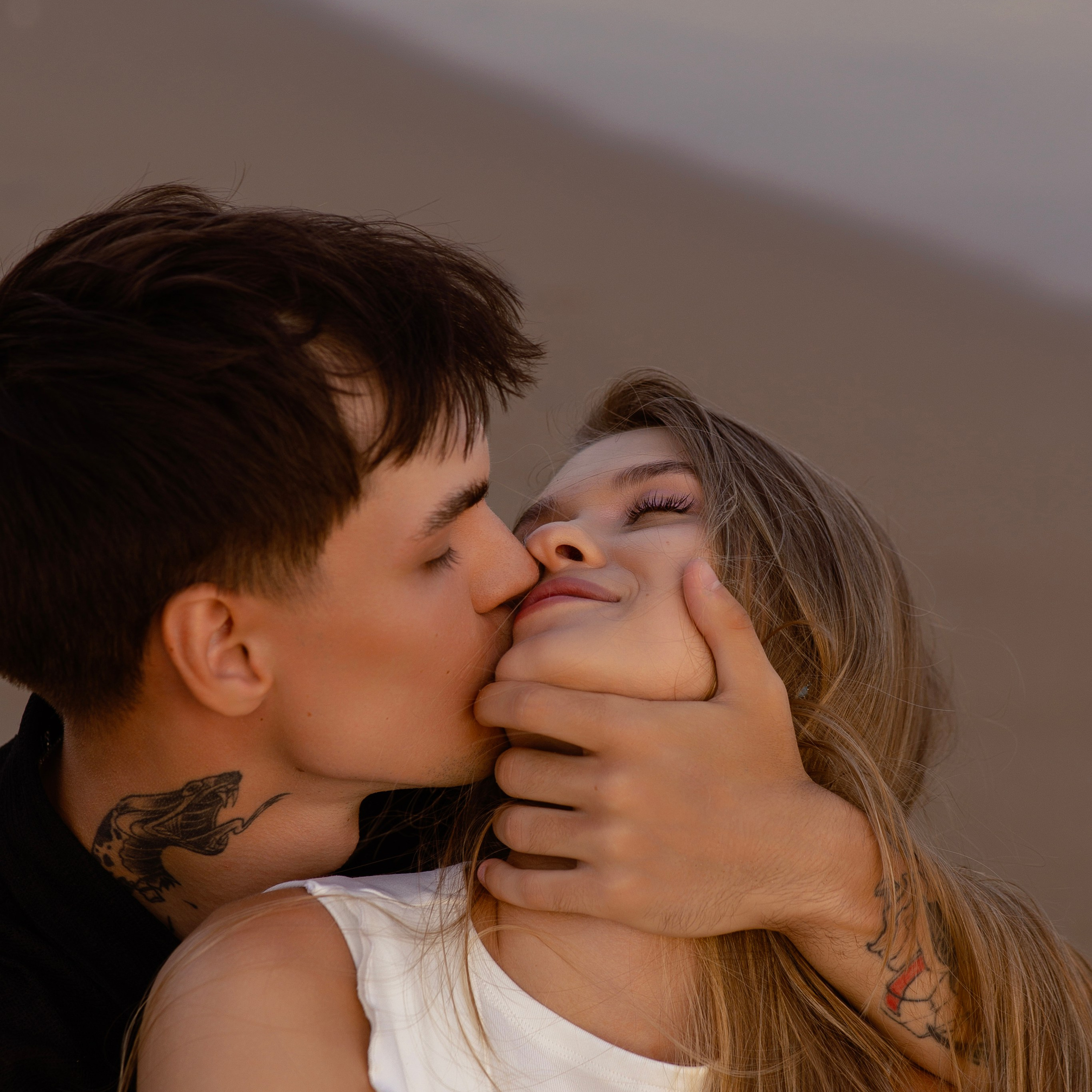 Закат. Love Story на пляже в Сиде на закате. Алсу Девели. Фотограф в Алании в Турции, Аланья, Сиде, Белек, Анталия, Кемер, Конаклы, Окурджалар. Фотосъемки в Алании. Фотосессия в Алания