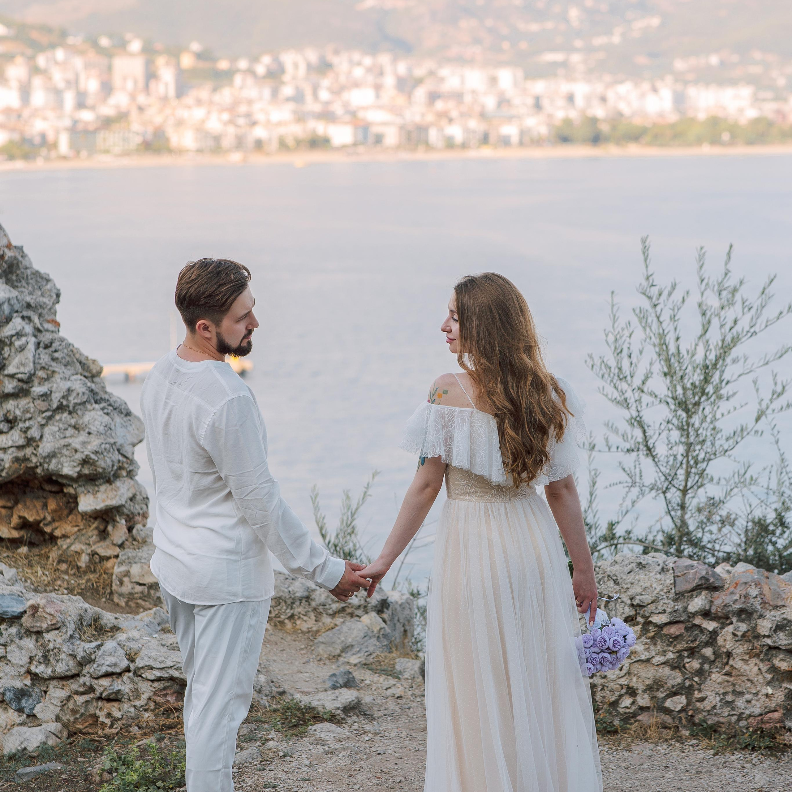 Фотосессия для пар у крепости Алания couple love story. Alsu Develi, Photographer in Turkey, Alanya, Side, Belek, Antalya, Kemer, Turkiye. Photoshooting in Alanya. Photosession in Belek, Side